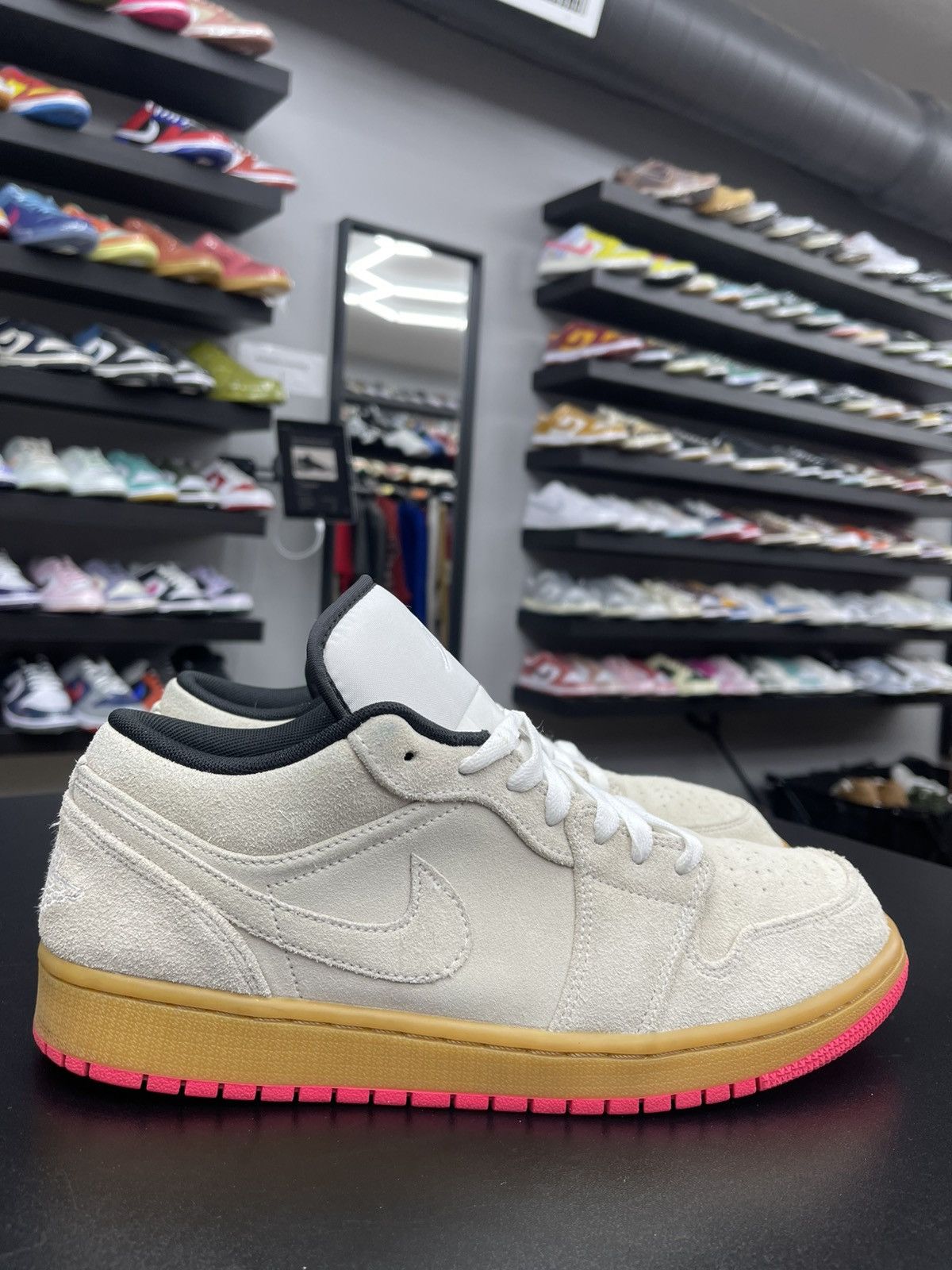 Jordan Brand Size 9.5 - Jordan 1 Low White Gum Hyper Pink RARE Size US 9.5 / EU 42-43 - 3 Thumbnail