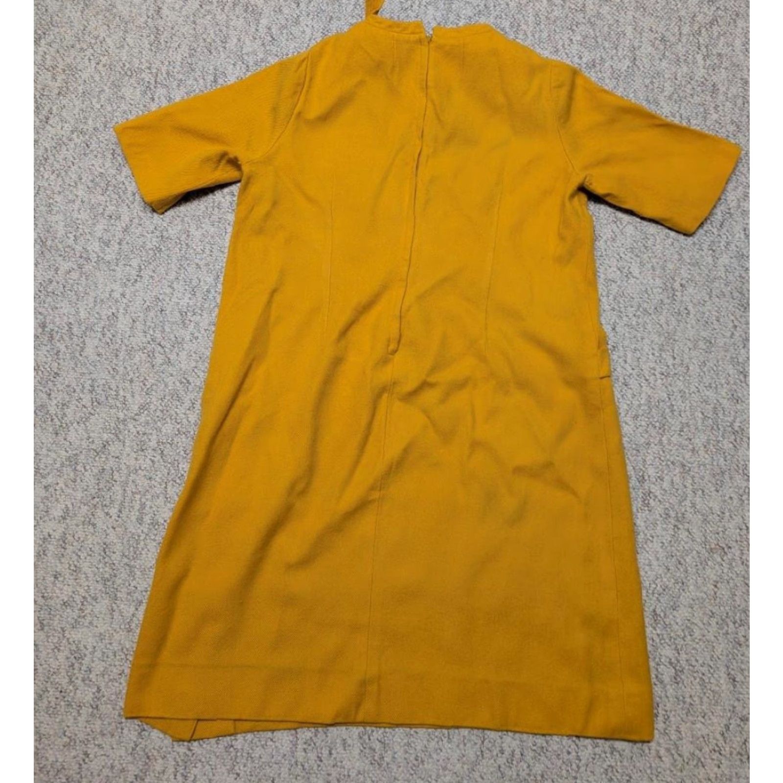 VINTAGE 1960s GO-GO wool dress L yellow MOD belted flight attendant stewardess Leslie Pomer
