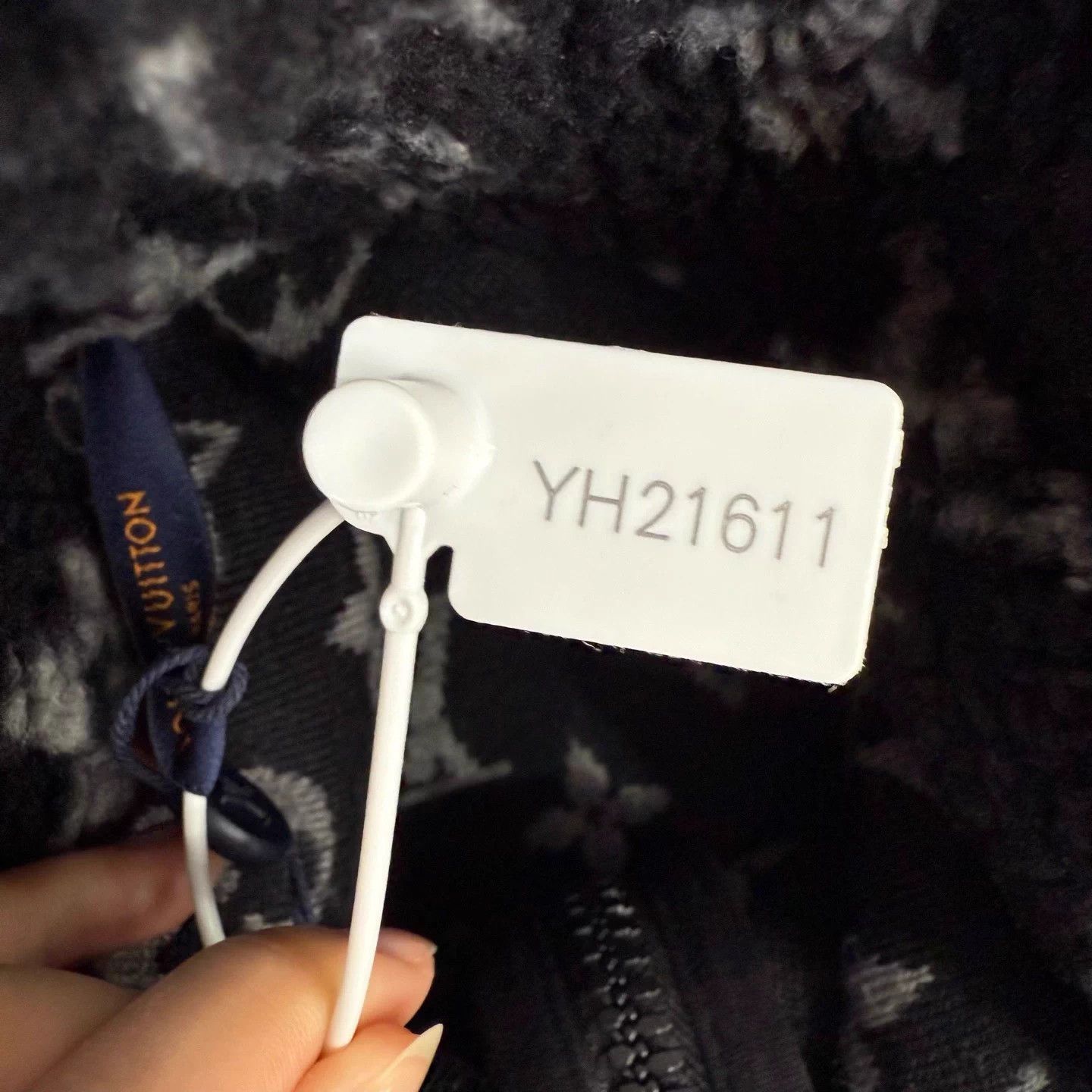 Louis Vuitton LV Black Full Print Logo Lambskin Jacket M Size US M / EU 48-50 / 2 - 8 Thumbnail