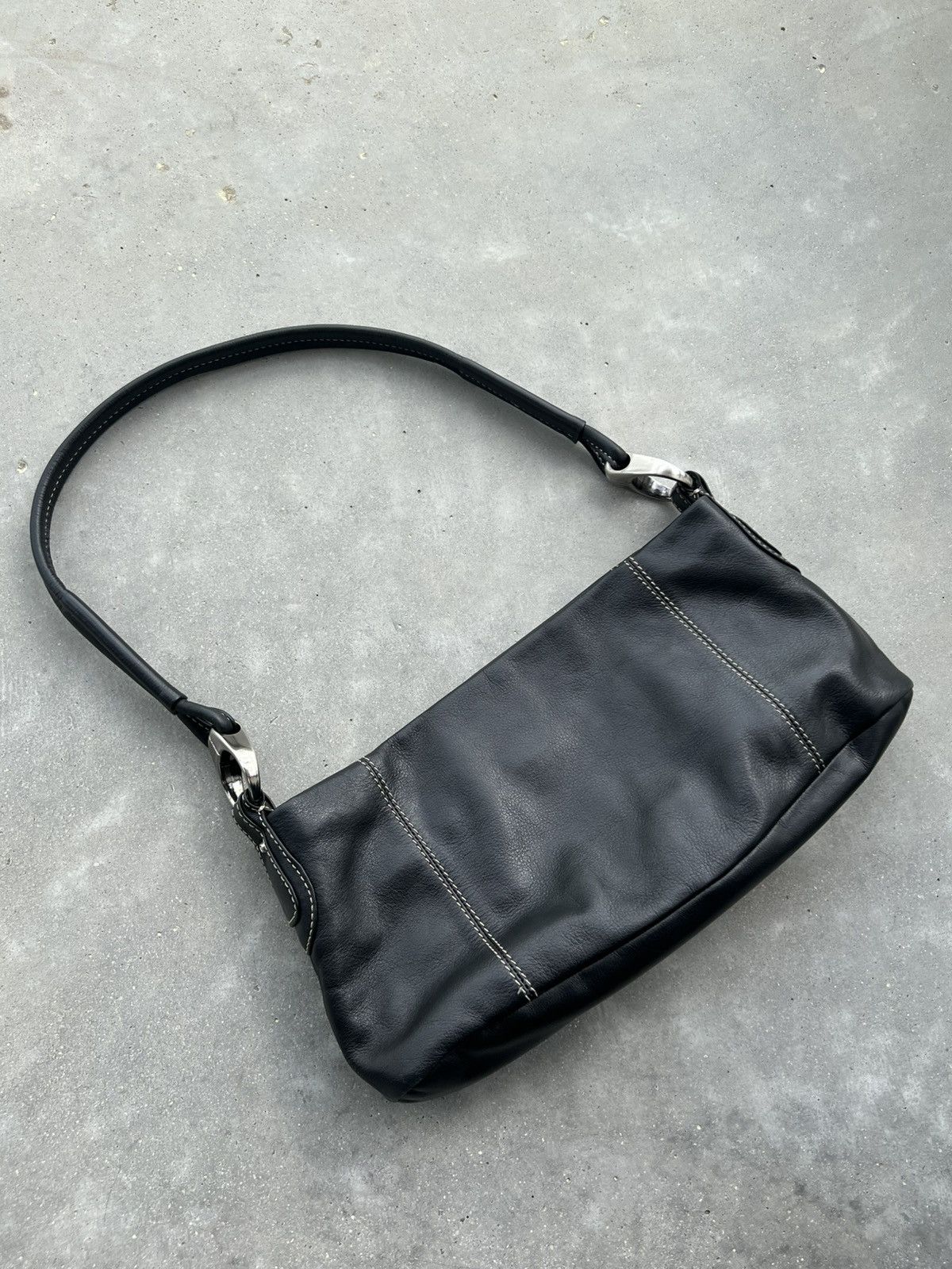 Vintage 🕷️super cool black leather shoulder bag Size ONE SIZE - 2 Thumbnail