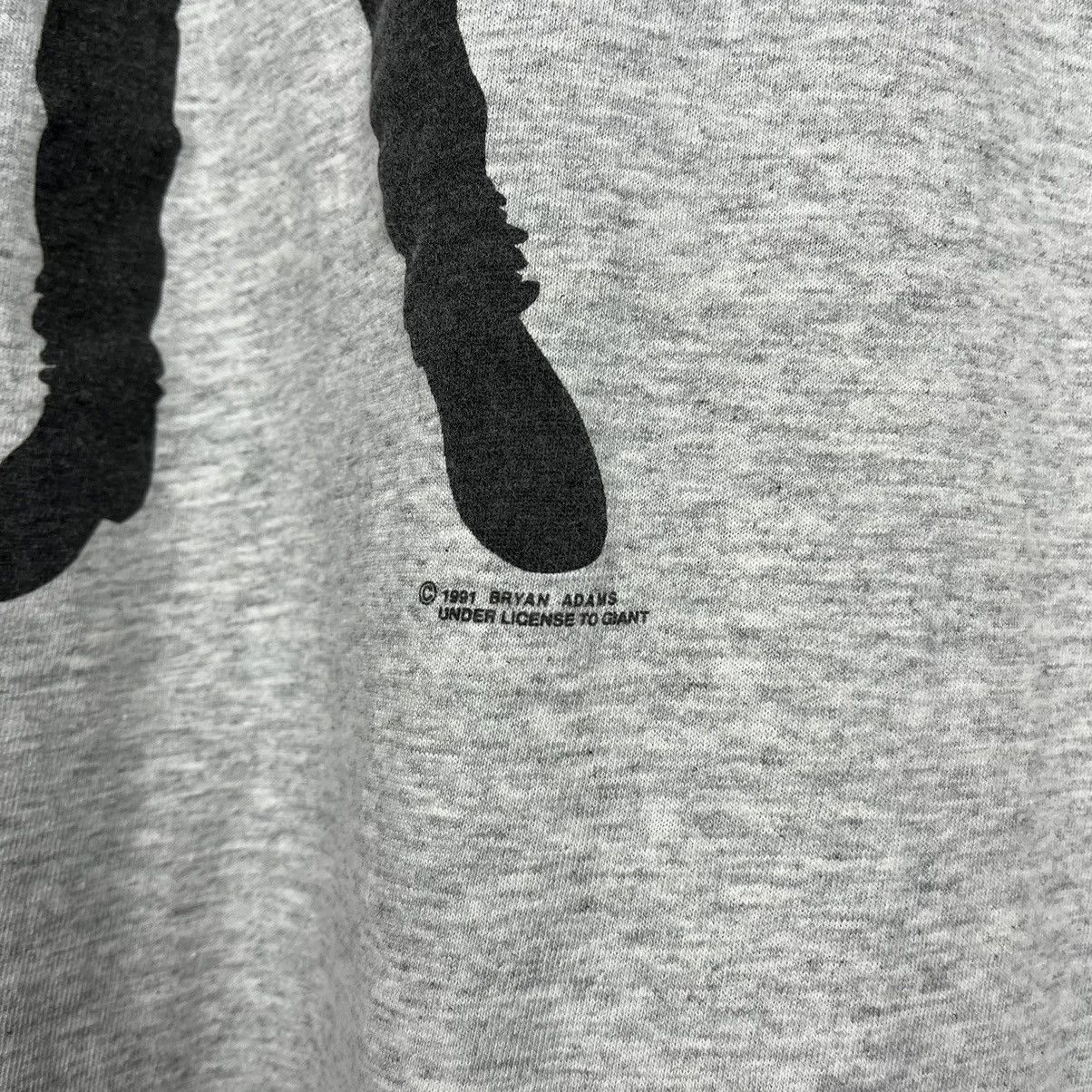 Band Tees Vintage Bryan Adams Waking Up the world tour band tee 1991 Size US L / EU 52-54 / 3 - 9 Thumbnail
