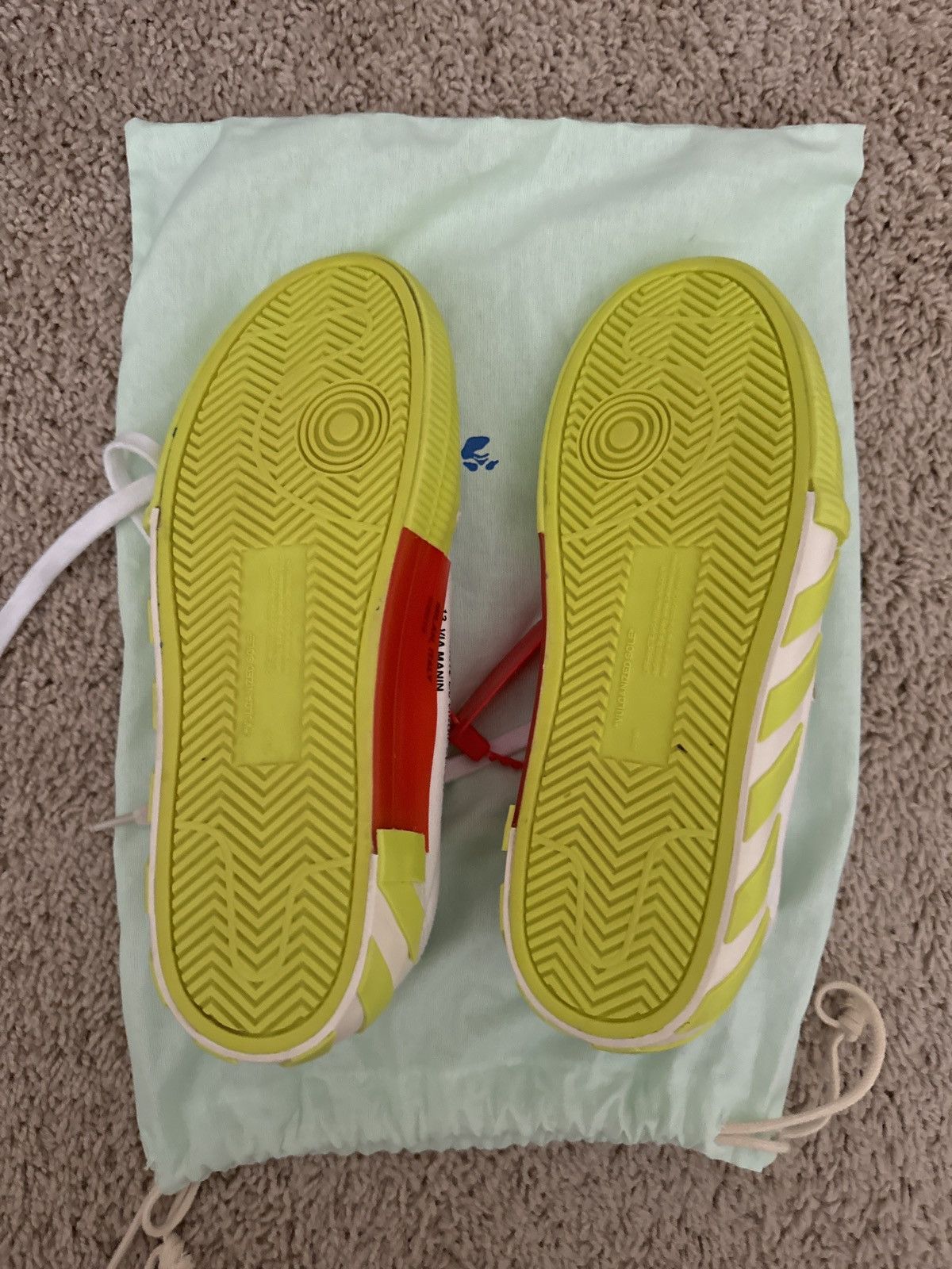 Off-White Canvas Arrow Low Vulcanized White Yellow Off-White Size US 8.5 / EU 41-42 - 6 Thumbnail