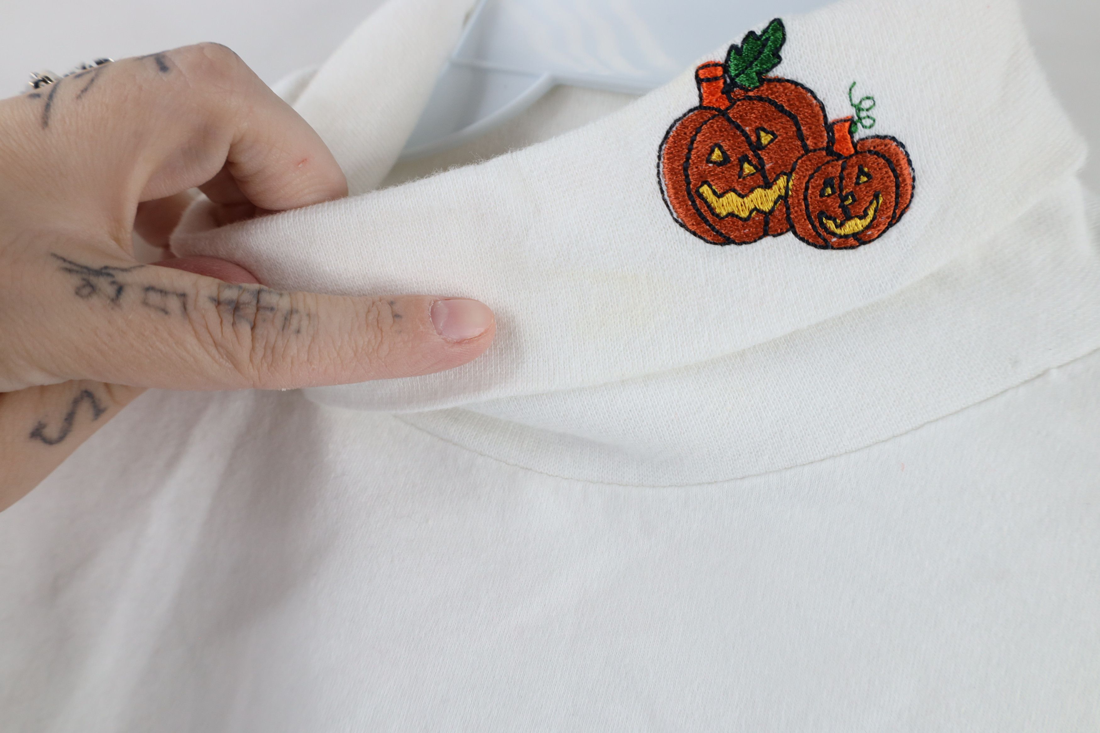 Vintage Vintage 90s Streetwear Pumpkin Turtleneck T-Shirt White Size M / US 6-8 / IT 42-44 - 5 Thumbnail