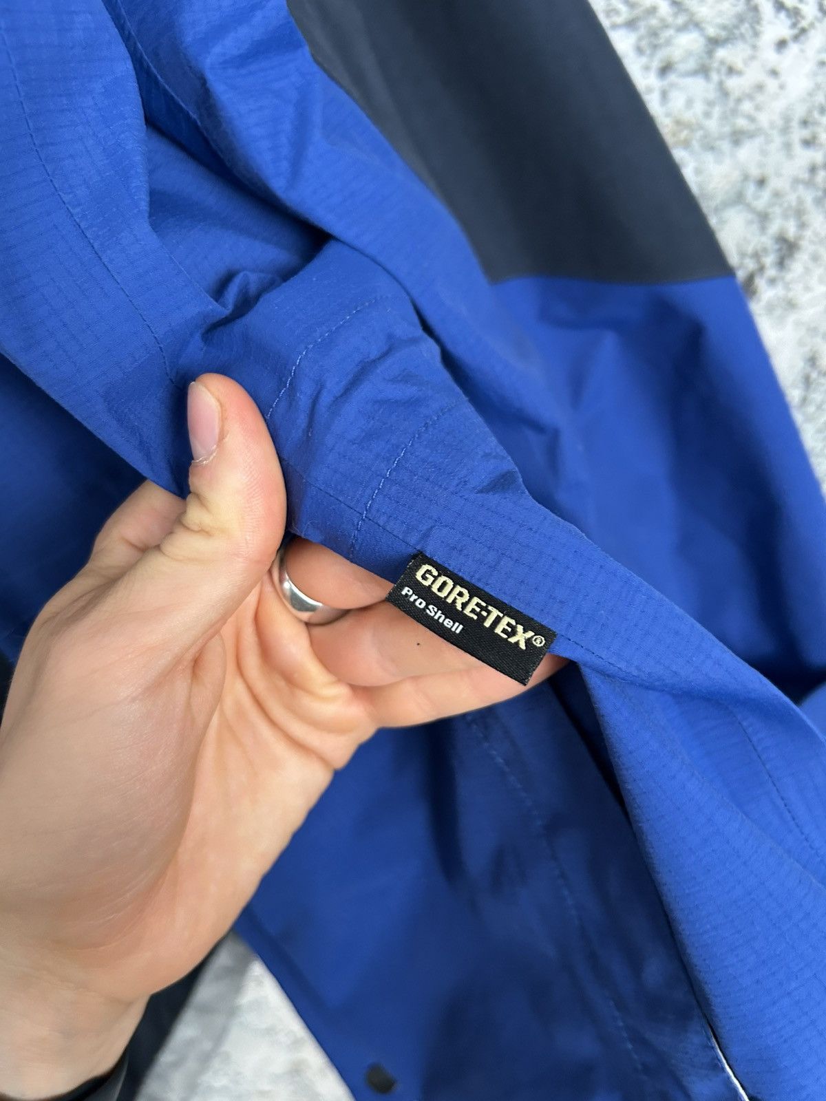 Berghaus Berghaus Gore-tex Blue Jacket Streetwear Gorpcore Outdoor Size US S / EU 44-46 / 1 - 7 Thumbnail