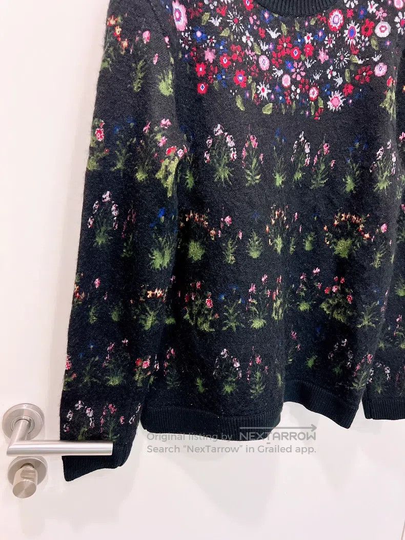 Valentino Valentino Black small floral crew neck long sleeve sweater Size S / US 4 / IT 40 - 5 Thumbnail