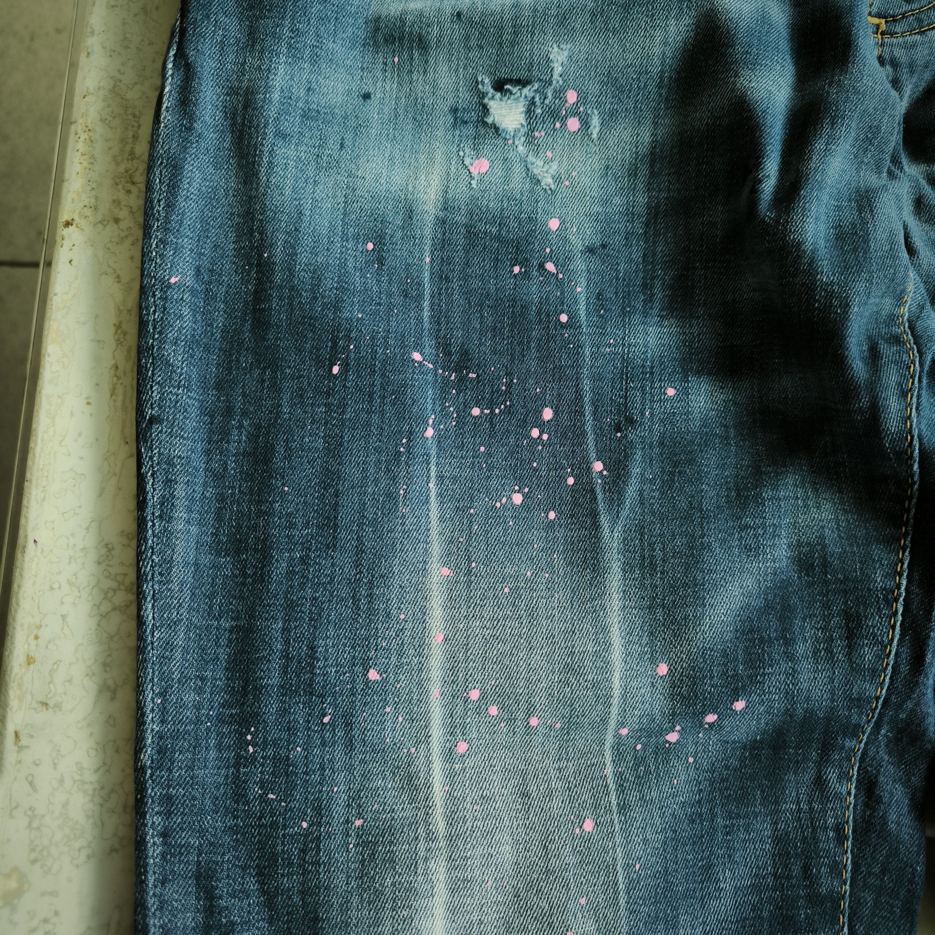 Dsquared2 DSQUARED2 Clement Fit Pink Paint Splatter Distressed Jeans Size US 36 / EU 52 - 3 Thumbnail