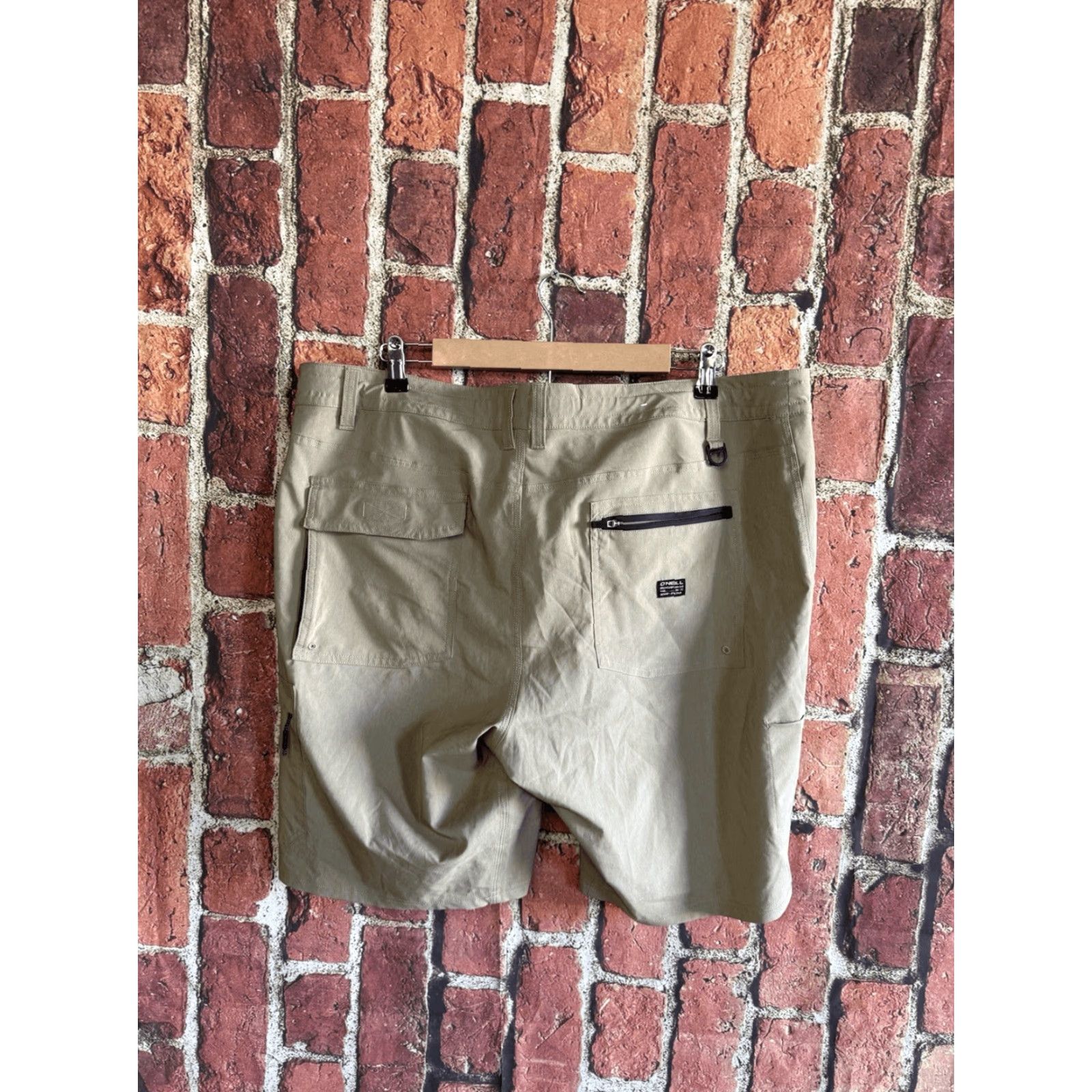 O'Neill O'Neill Mens Cargo Shorts Beige Tan 38 Khaki Hybrid Size 38 Cargo Shorts Mens Size US 38 / EU 54 - 2 Thumbnail