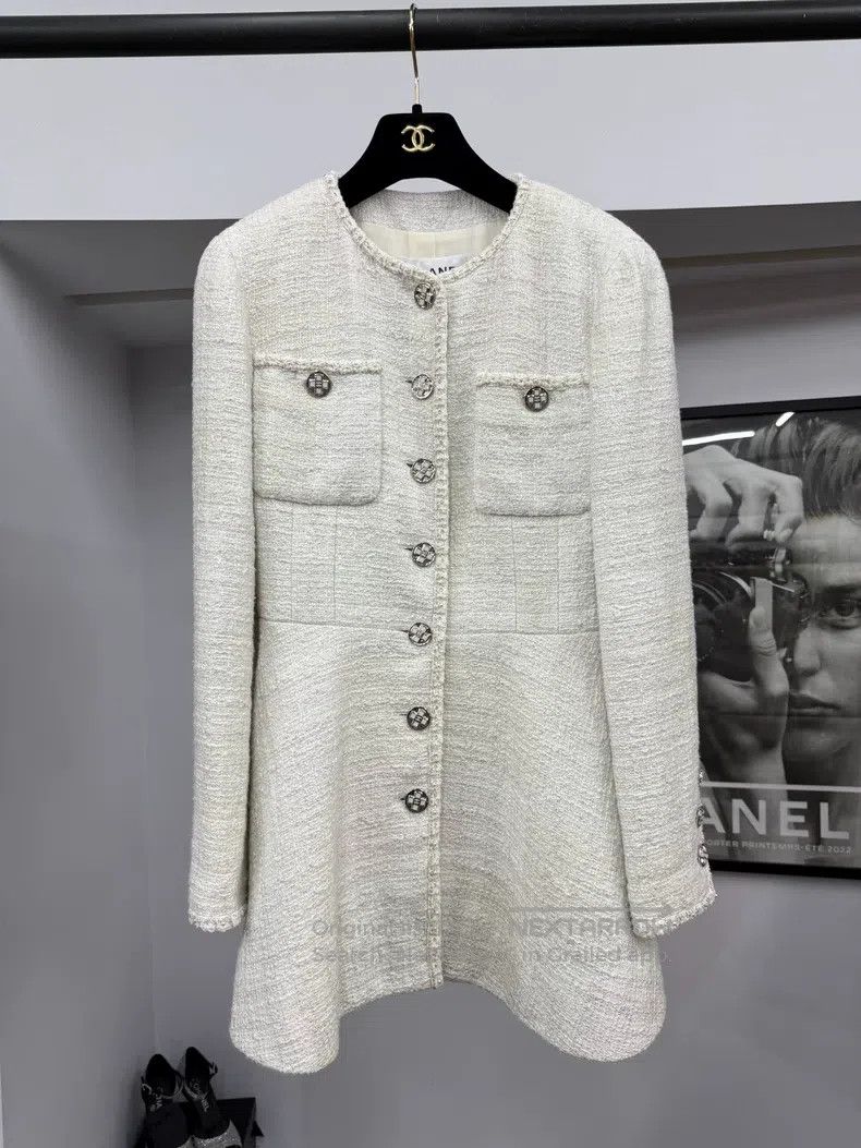 Chanel Chanel 23S white woven jacket Size XS / US 0-2 / IT 36-38 - 1 Thumbnail