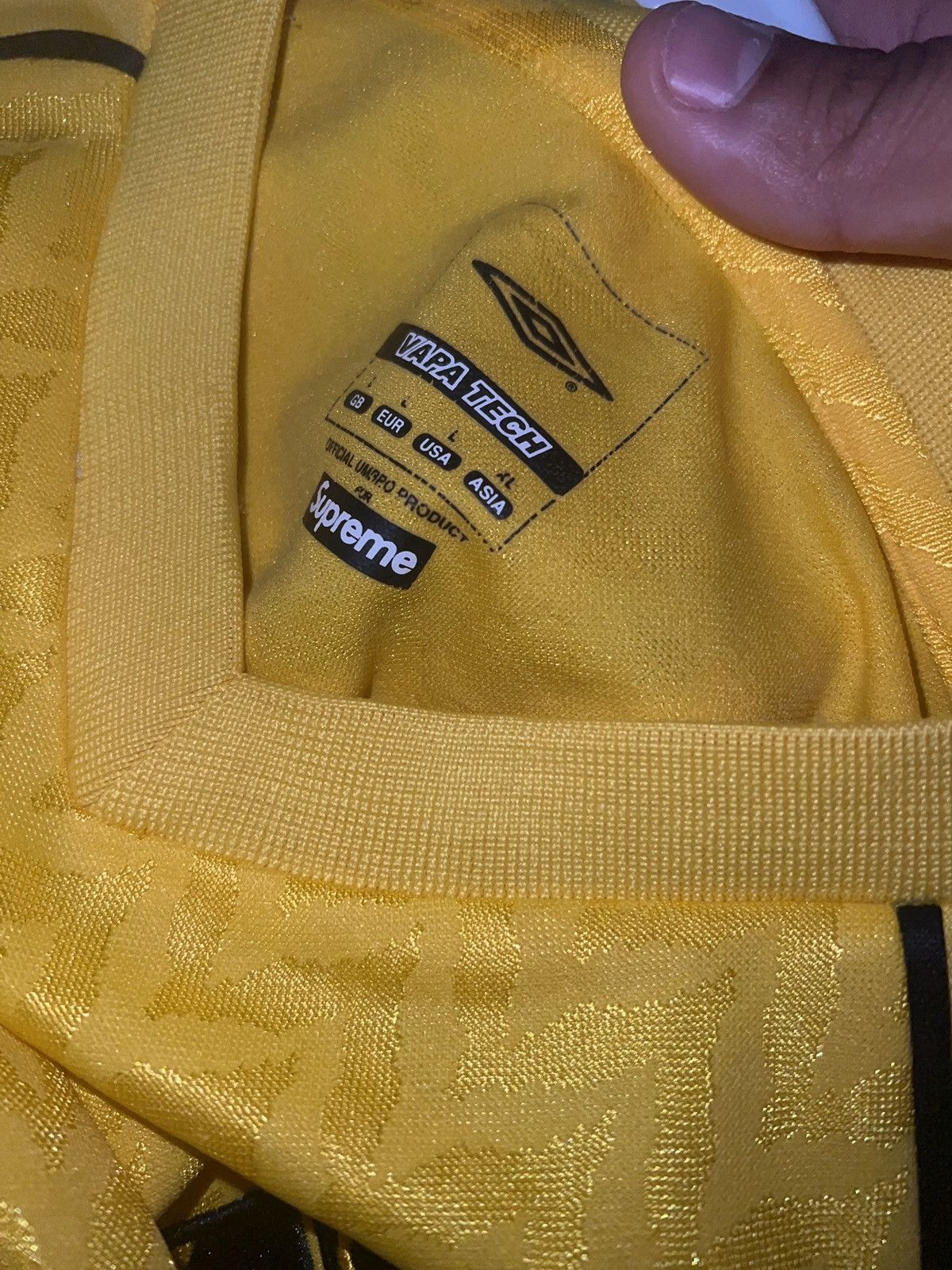 Supreme × Umbro 2005 Supreme Umbro soccer jersey Size US XL / EU 56 / 4 - 6 Thumbnail