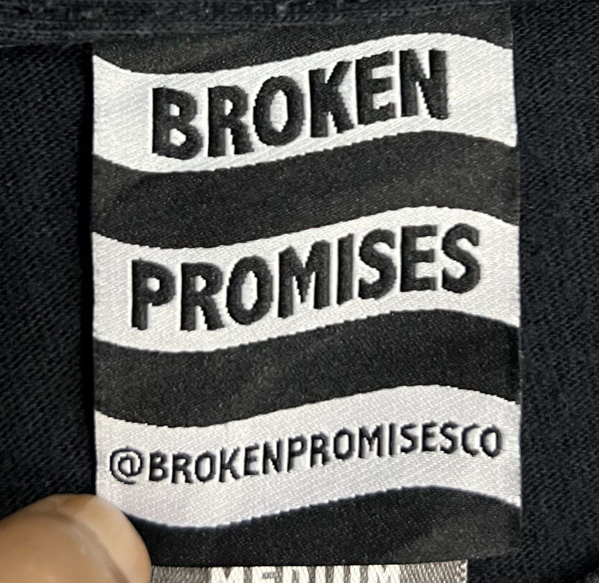 Broken Promises Co. × Vintage VINTAGE BROKEN PROMISES APATHY SHIRT Size US M / EU 48-50 / 2 - 8 Thumbnail