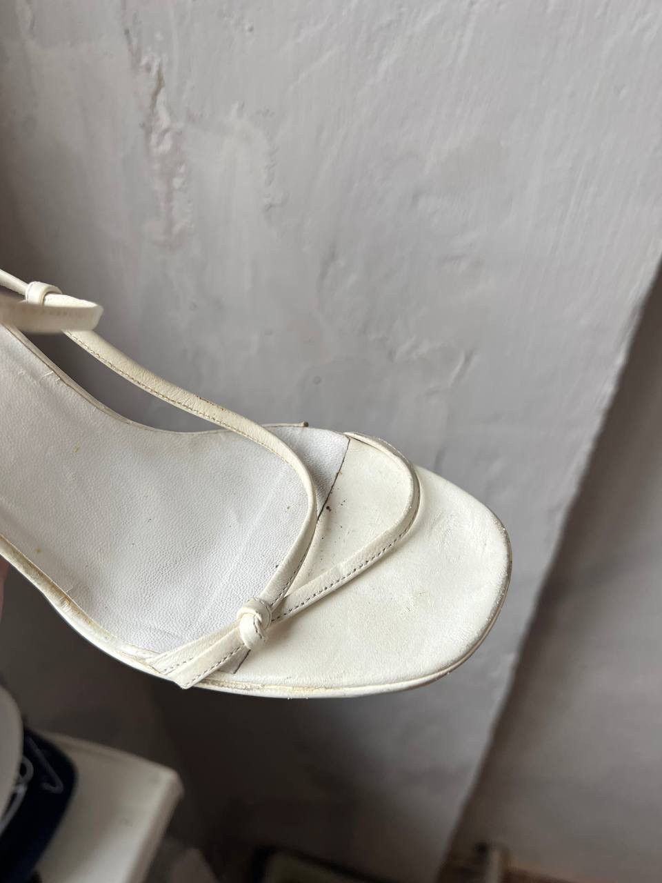 Gucci GUCCI CAGE WOVEN SANDALS LEATHER HEELS WHITE SIZE 36 Size US 6 / IT 36 - 4 Thumbnail