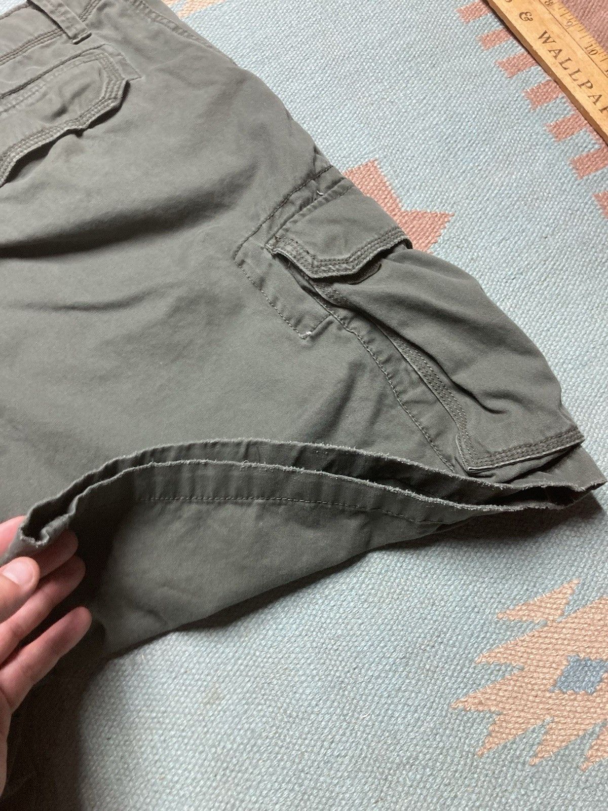 Vintage y2k baggy cargo shorts Route 66 dark green skater utility 42 Size US 42 / EU 58 - 8 Thumbnail