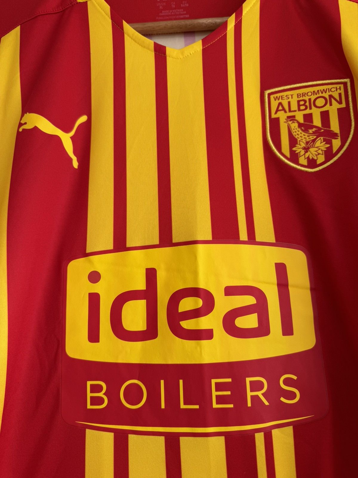 Puma West Bromwich 2020-2021 Third Soccer Jersey Football Kit Size US XL / EU 56 / 4 - 5 Thumbnail