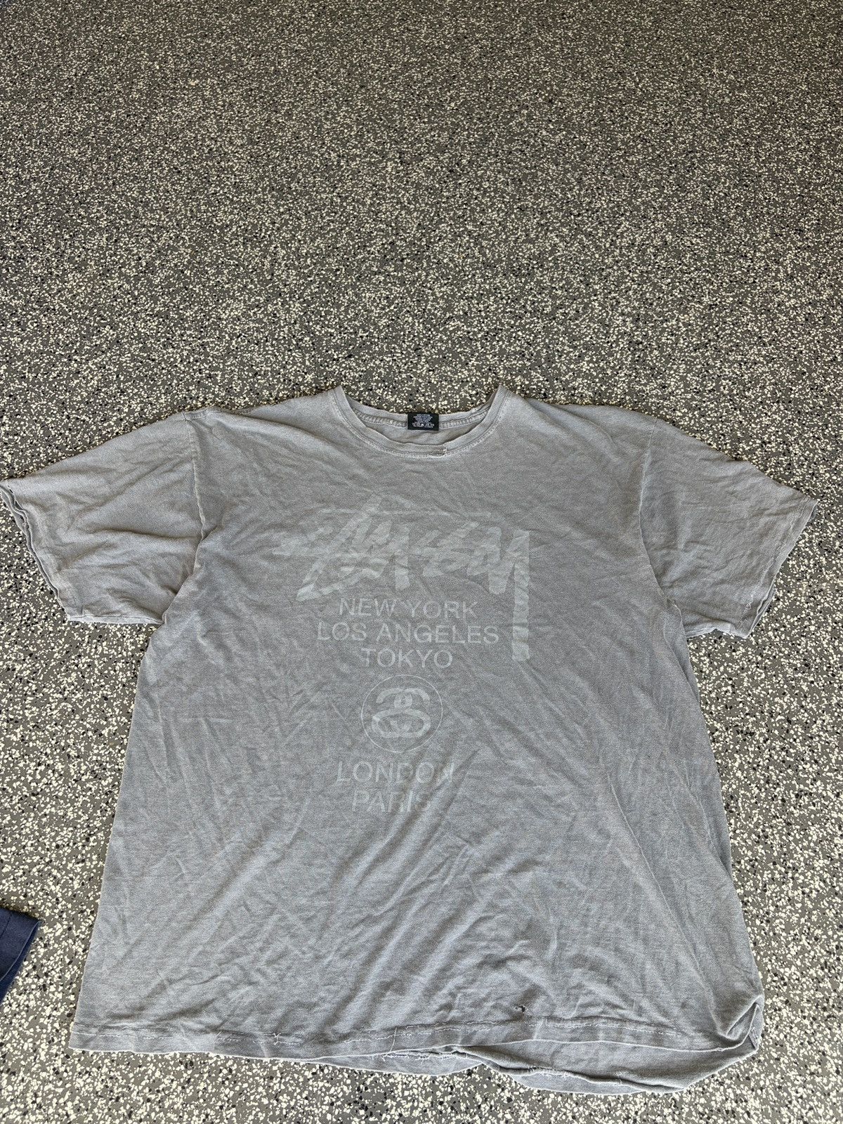 Stussy Vintage Y2k Stussy World Tour T-Shirt 00’s Size US XL / EU 56 / 4 - 4 Thumbnail