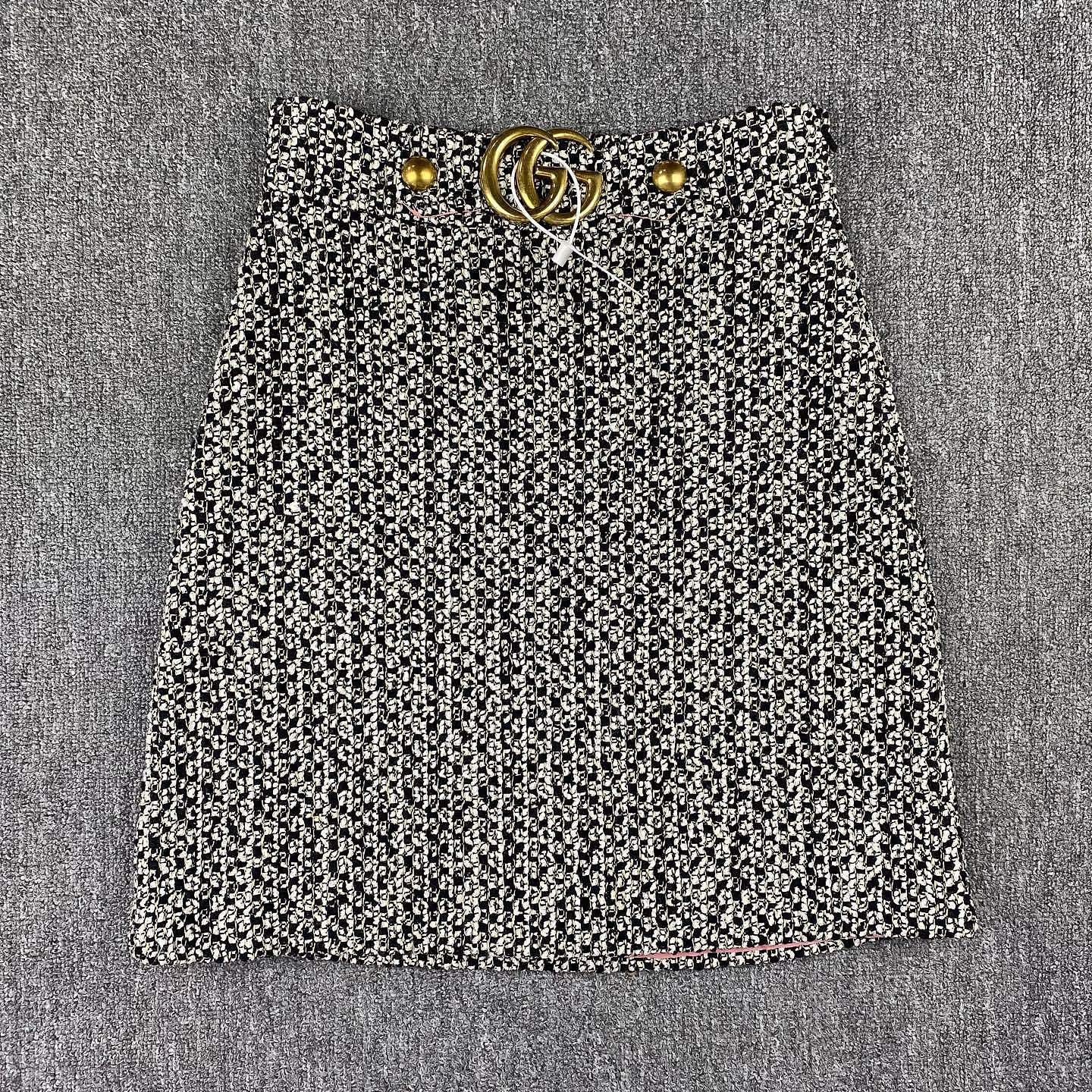 Gucci Gucci GG Buckle Tweed Mini Skirt Size 40 Size 27" / US 4 / IT 40 - 1 Thumbnail