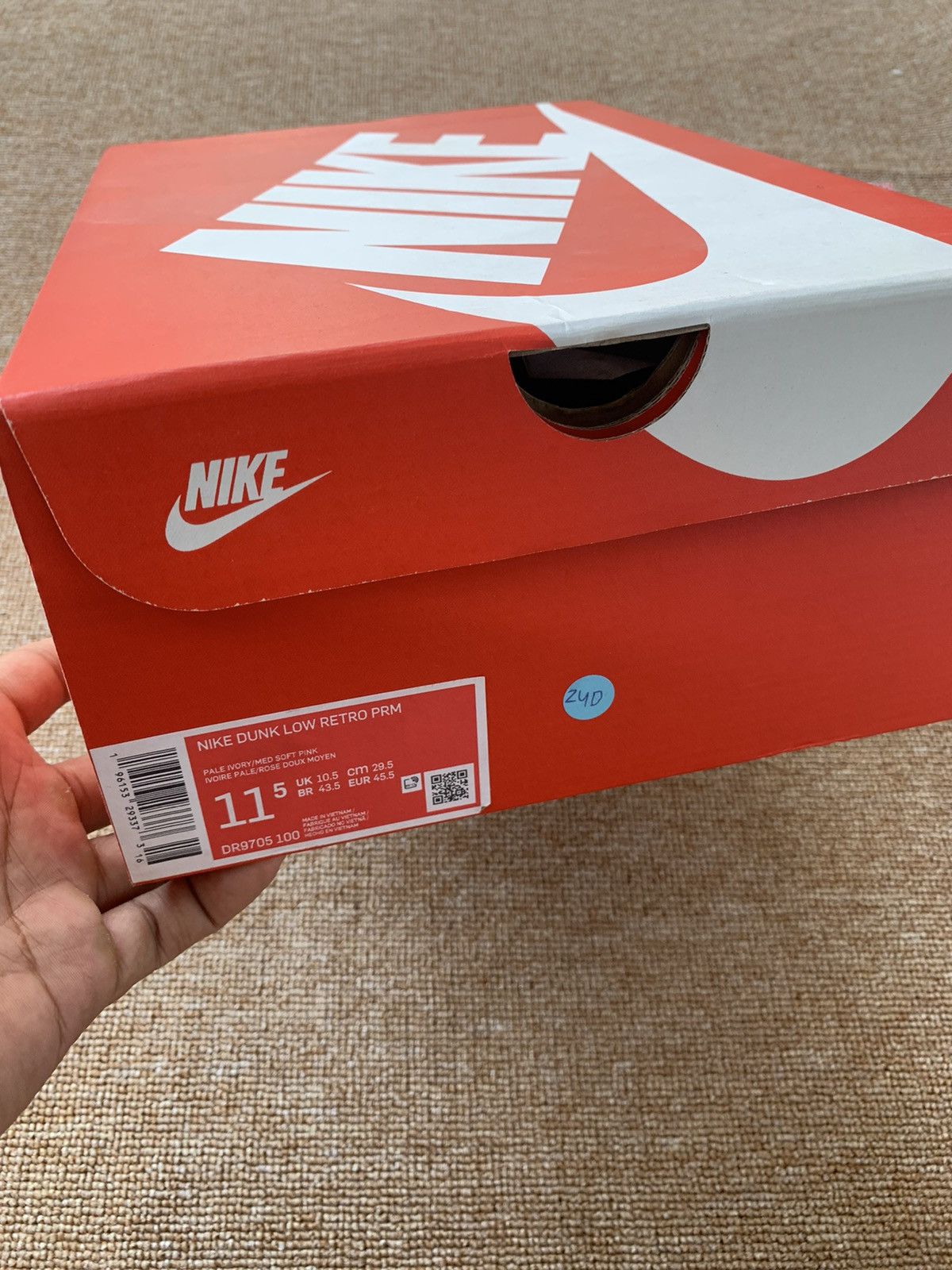 Nike Nike Dunk Low Valentine's Day 2023 Size US 11 / EU 44 - 12 Thumbnail