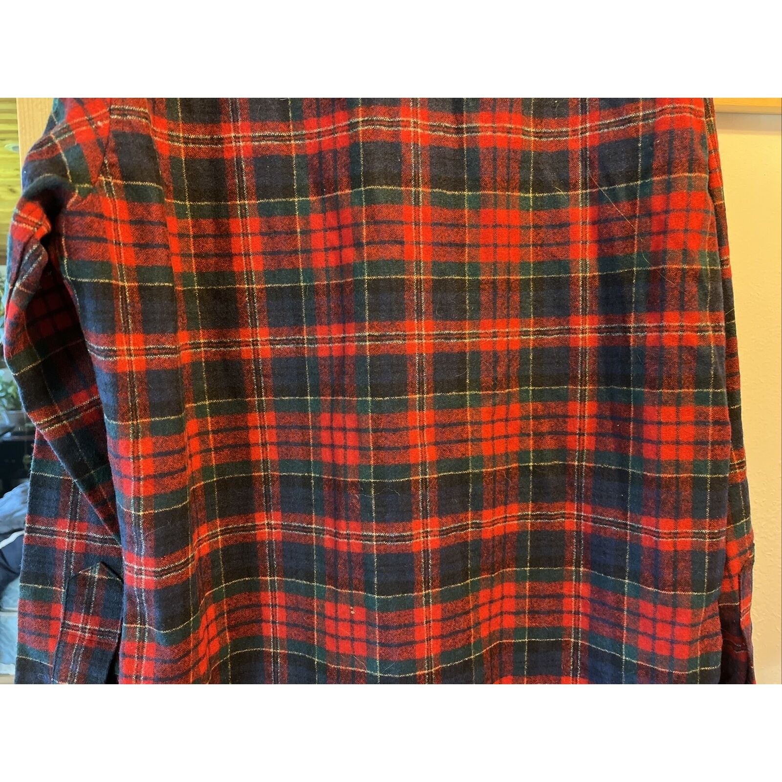 Pendleton Pendleton Vintage Men’s M Red Plaid LS Button Wool Flannel Size US M / EU 48-50 / 2 - 12 Thumbnail