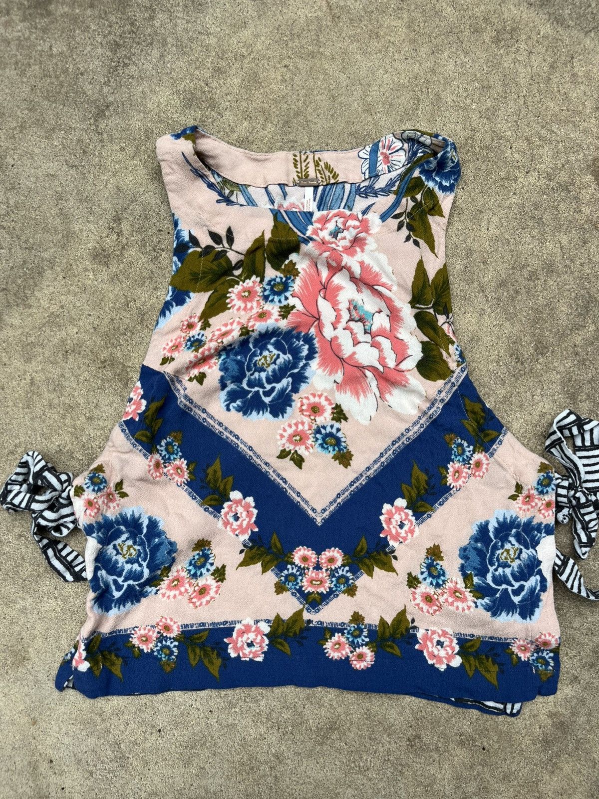 Free People Free People Floral Tanktop Blouse Size S / US 4 / IT 40 - 1 Thumbnail