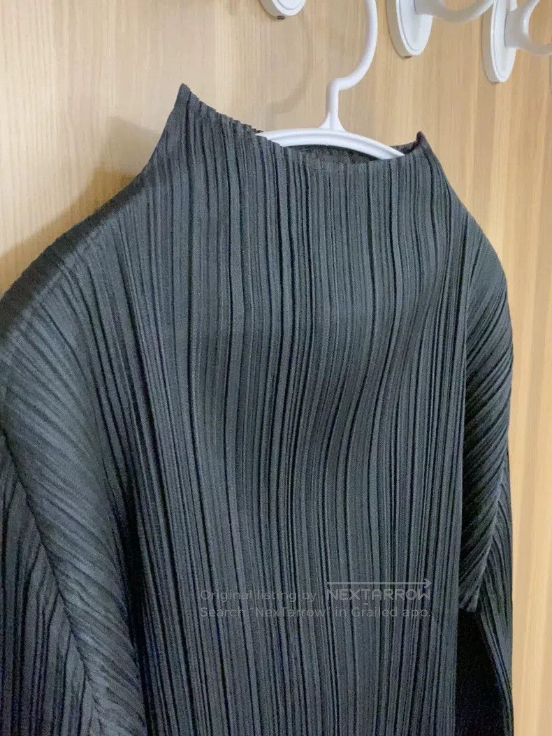 Issey Miyake Issey Miyake Black Long Sleeve Top Size L / US 10 / IT 46 - 3 Thumbnail