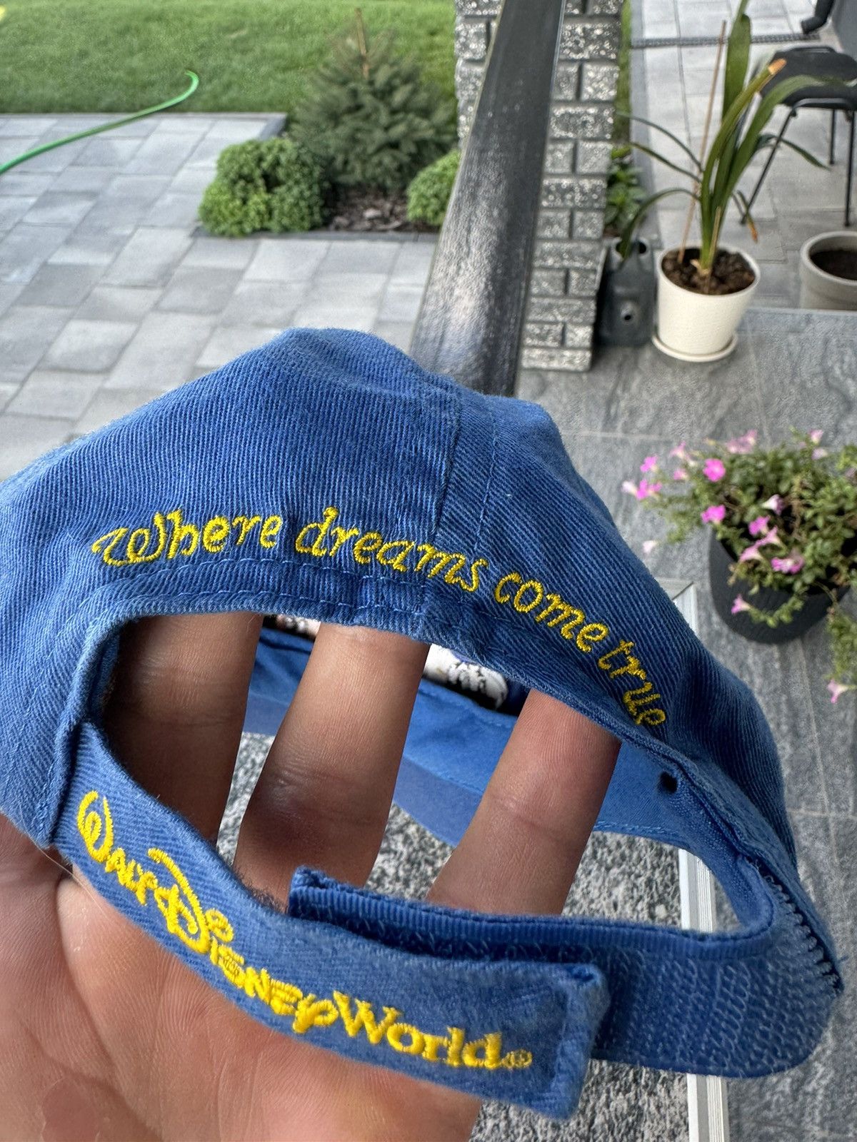 Disney × Vintage Vintage Disney Cap Youth size Size ONE SIZE - 7 Thumbnail