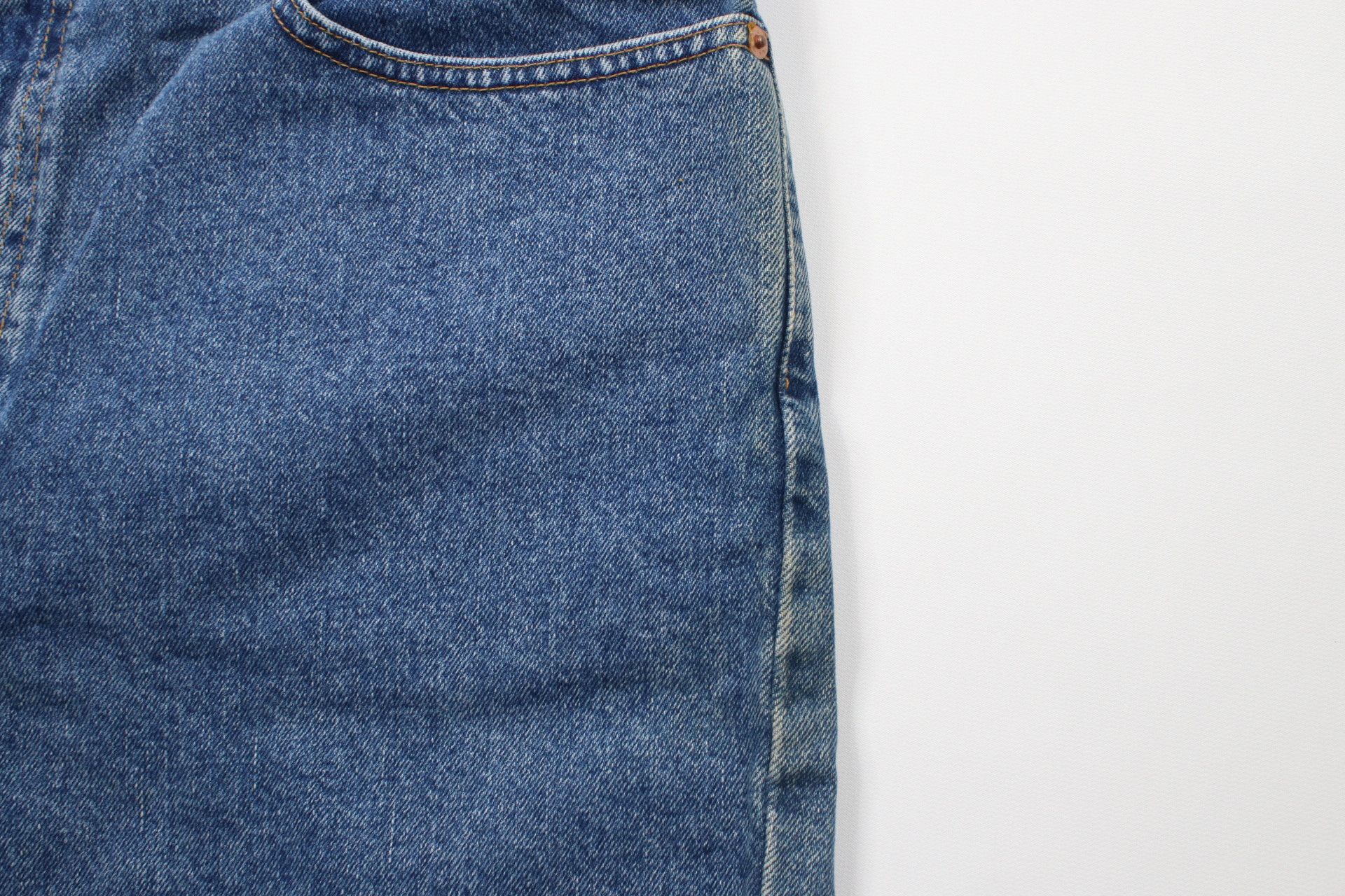 Levi's × Vintage Vintage 90s Levis 550 Relaxed Fit Denim Jean Shorts Jorts Size US 38 / EU 54 - 8 Thumbnail