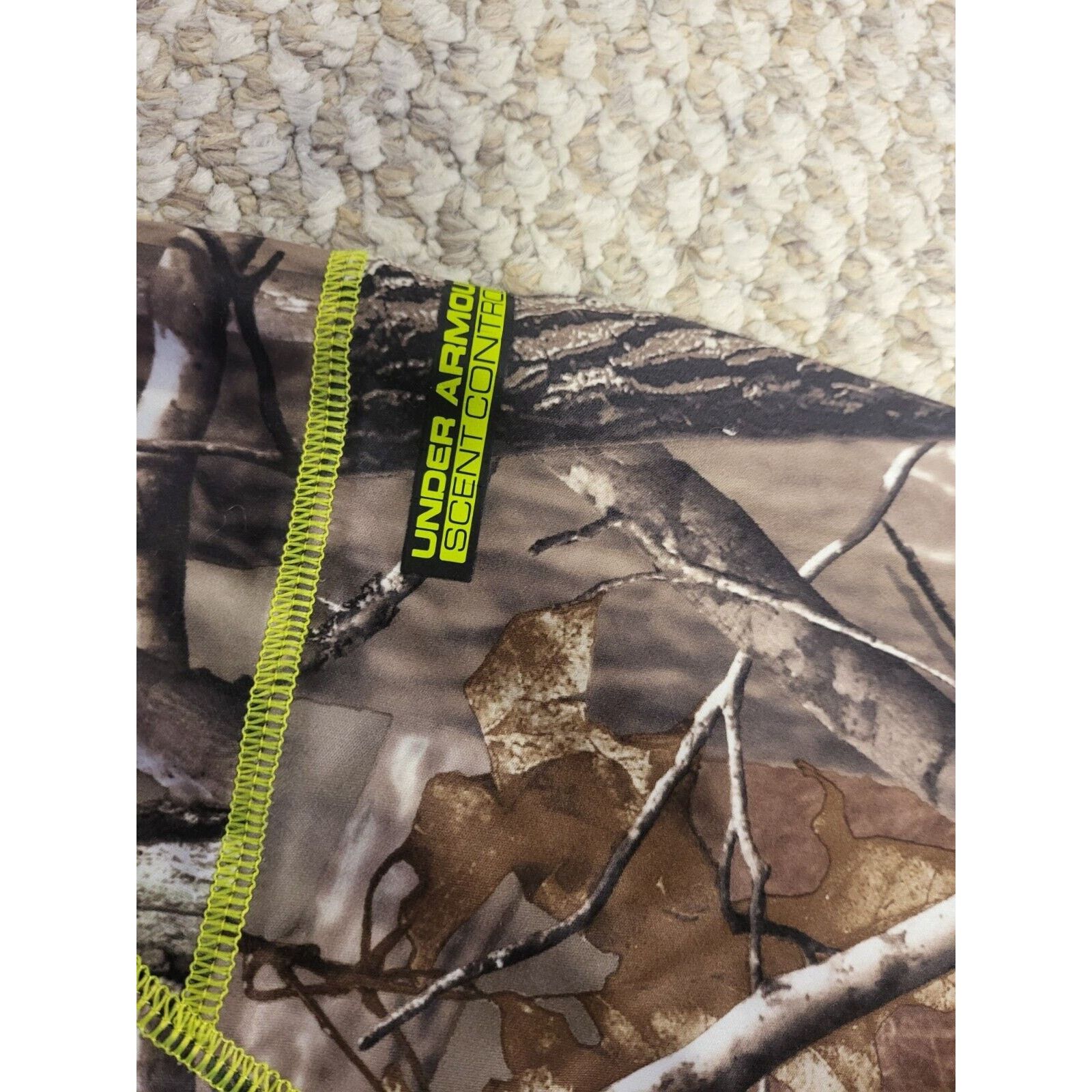 Under Armour Under Armour Men Large Camo Scent Control Short Sleeve Size US L / EU 52-54 / 3 - 4 Thumbnail