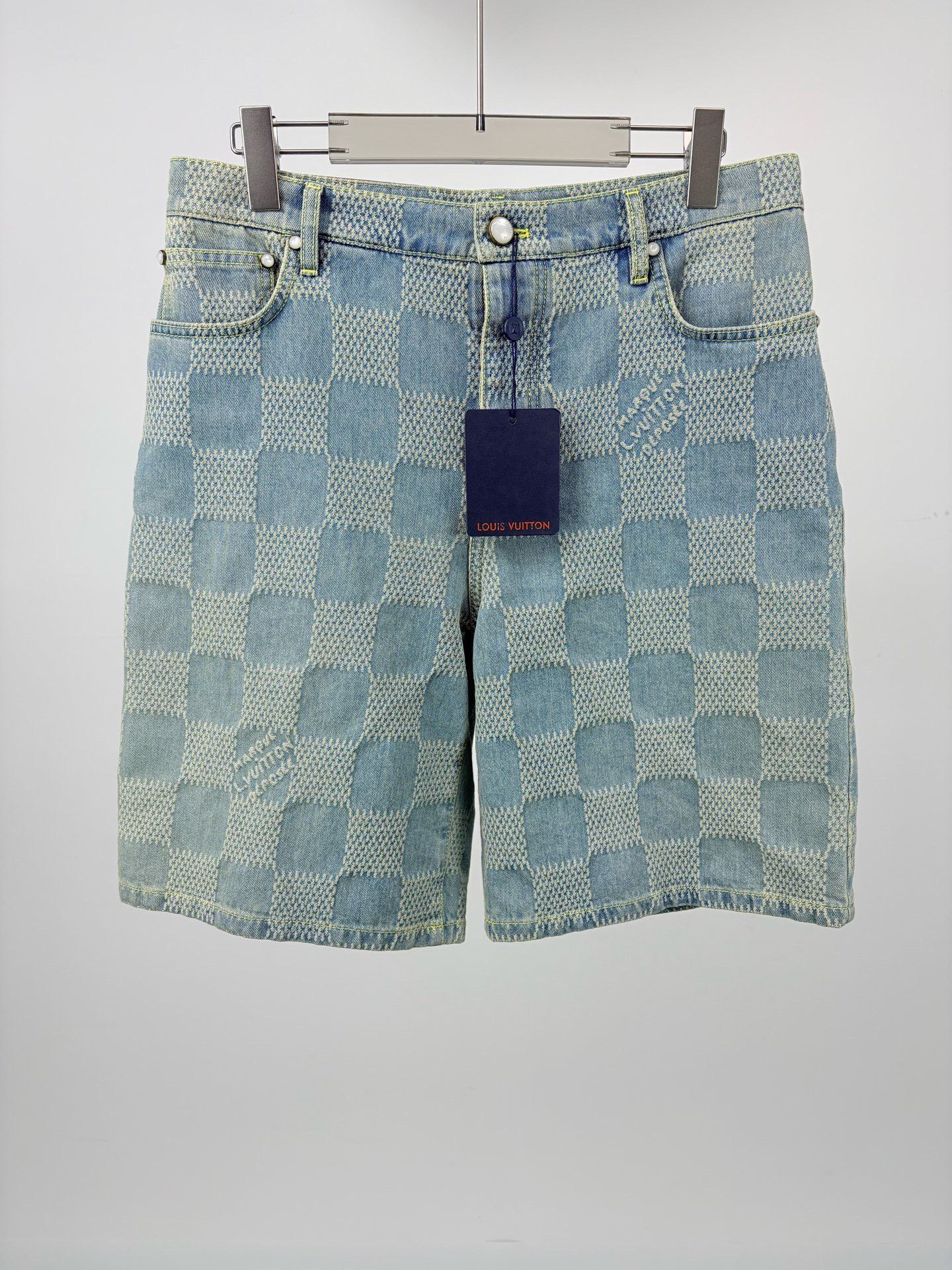 Louis Vuitton Louis Vuitton Checkerboard Denim Shorts Size 28" / US 6 / IT 42 - 1 Thumbnail