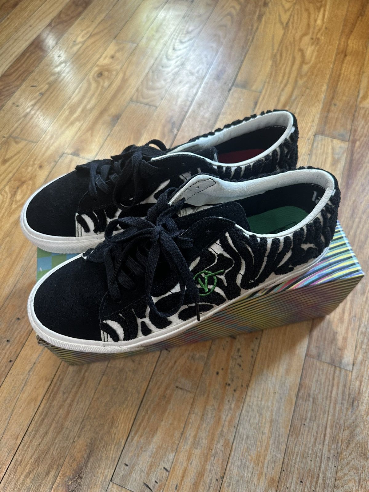 Vans Vans x Anderson Paak collab Size US 11 / EU 44 - 1 Thumbnail