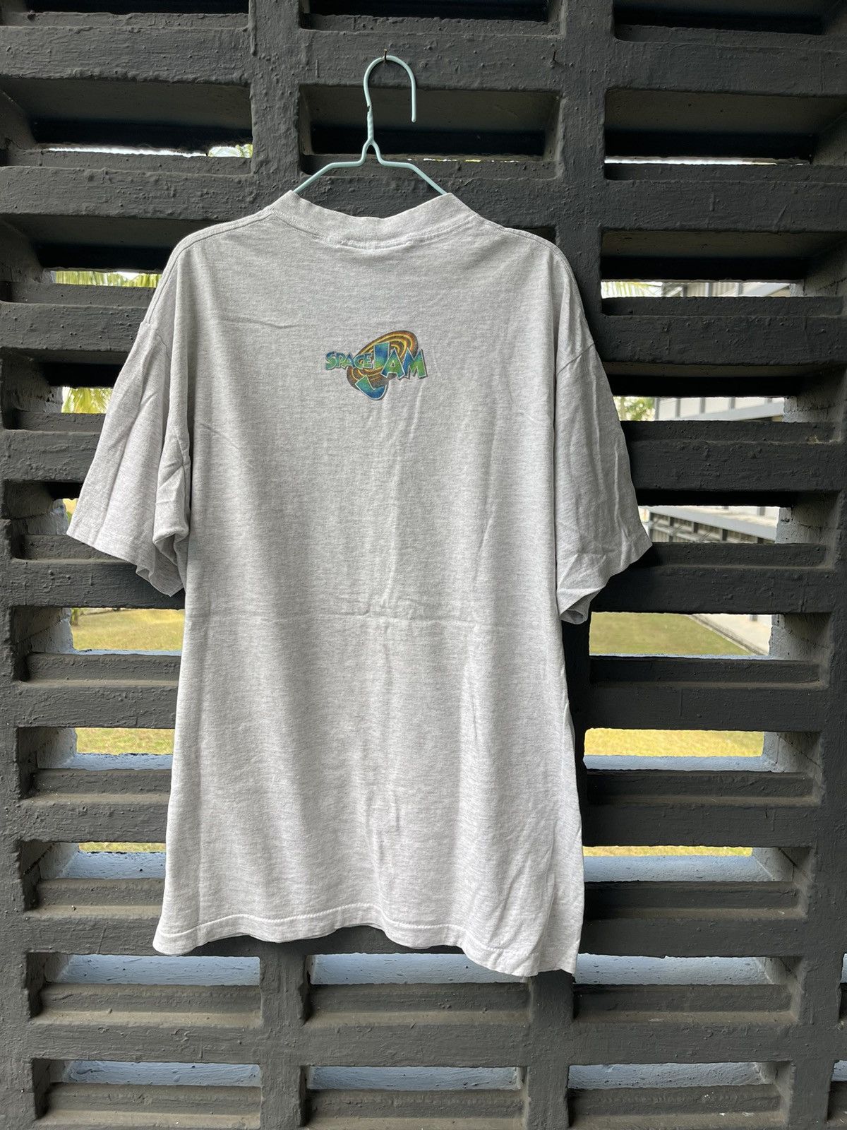 Vintage Warner Bros space jam 1996 Michel jordan tee Size US L / EU 52-54 / 3 - 2 Thumbnail