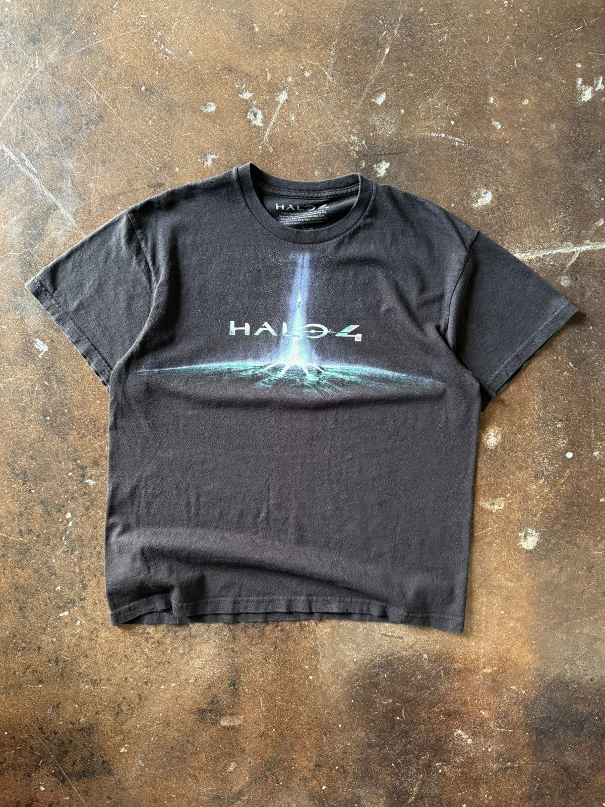 vintage y2k/2000s rare crazy halo 4 video game shirt