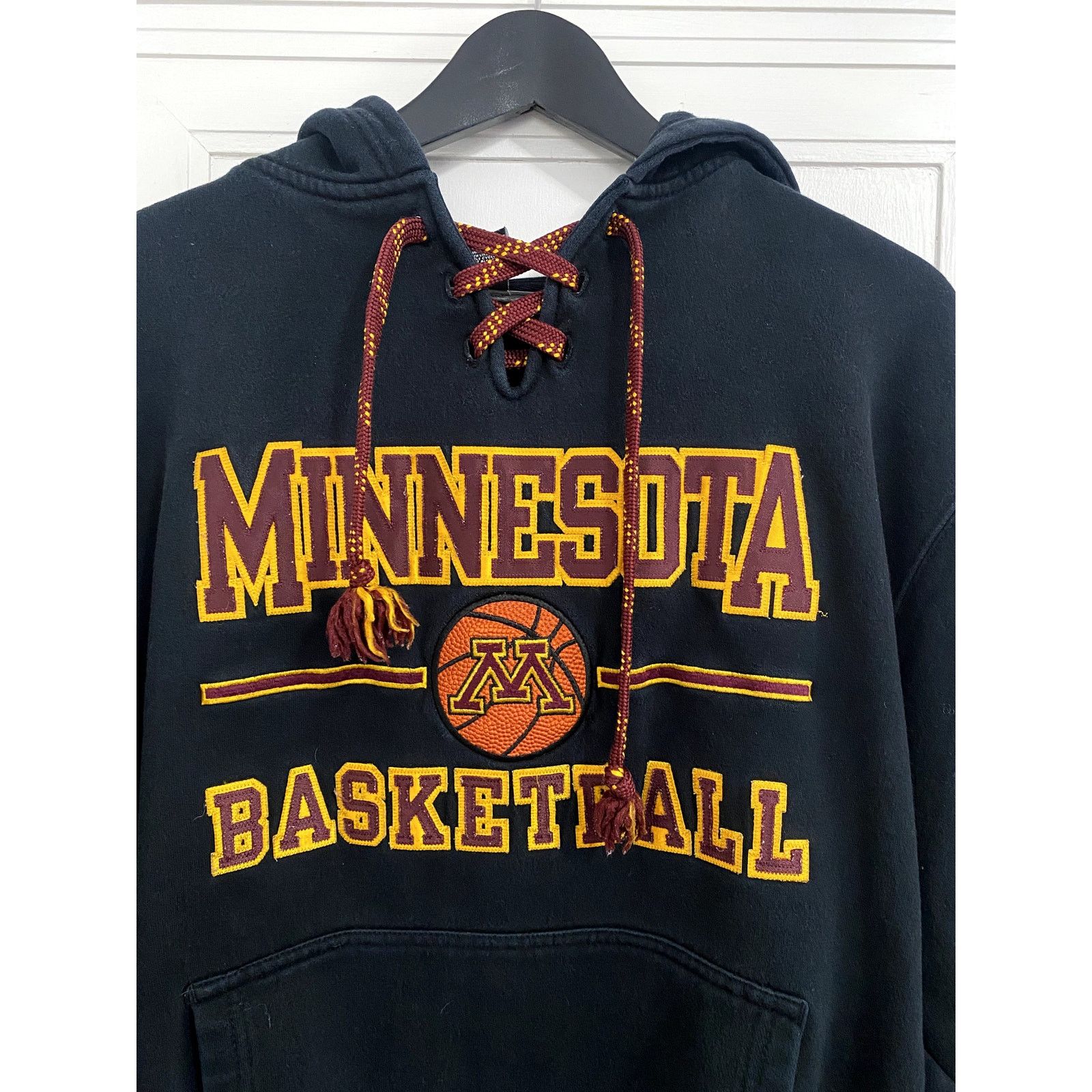 NCAA Minnesota Gopher Basketball Stitched Hoodie Size Small Size US S / EU 44-46 / 1 - 2 Thumbnail