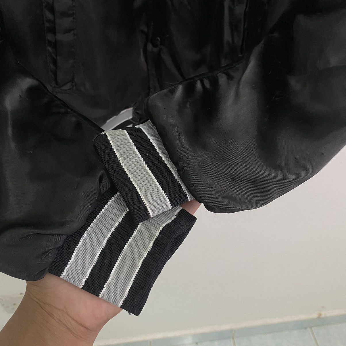 NFL Vintage Oakland Raiders Chalk Line Bomber Satin Size US S / EU 44-46 / 1 - 8 Thumbnail