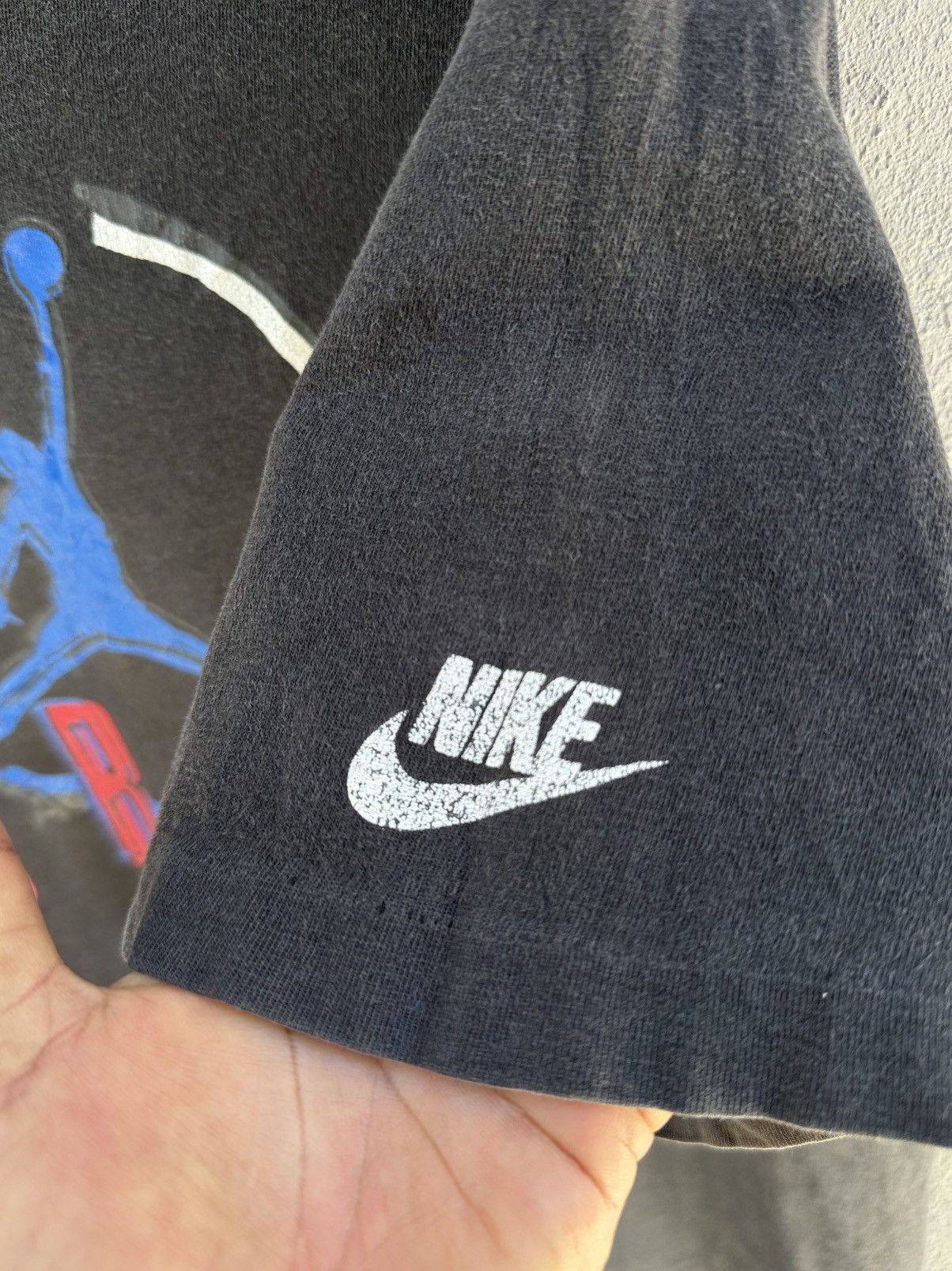 Nike Thrashed Vintage 90s Nike Air Jordan Jump Man Boxy Faded Tee Size US M / EU 48-50 / 2 - 3 Thumbnail
