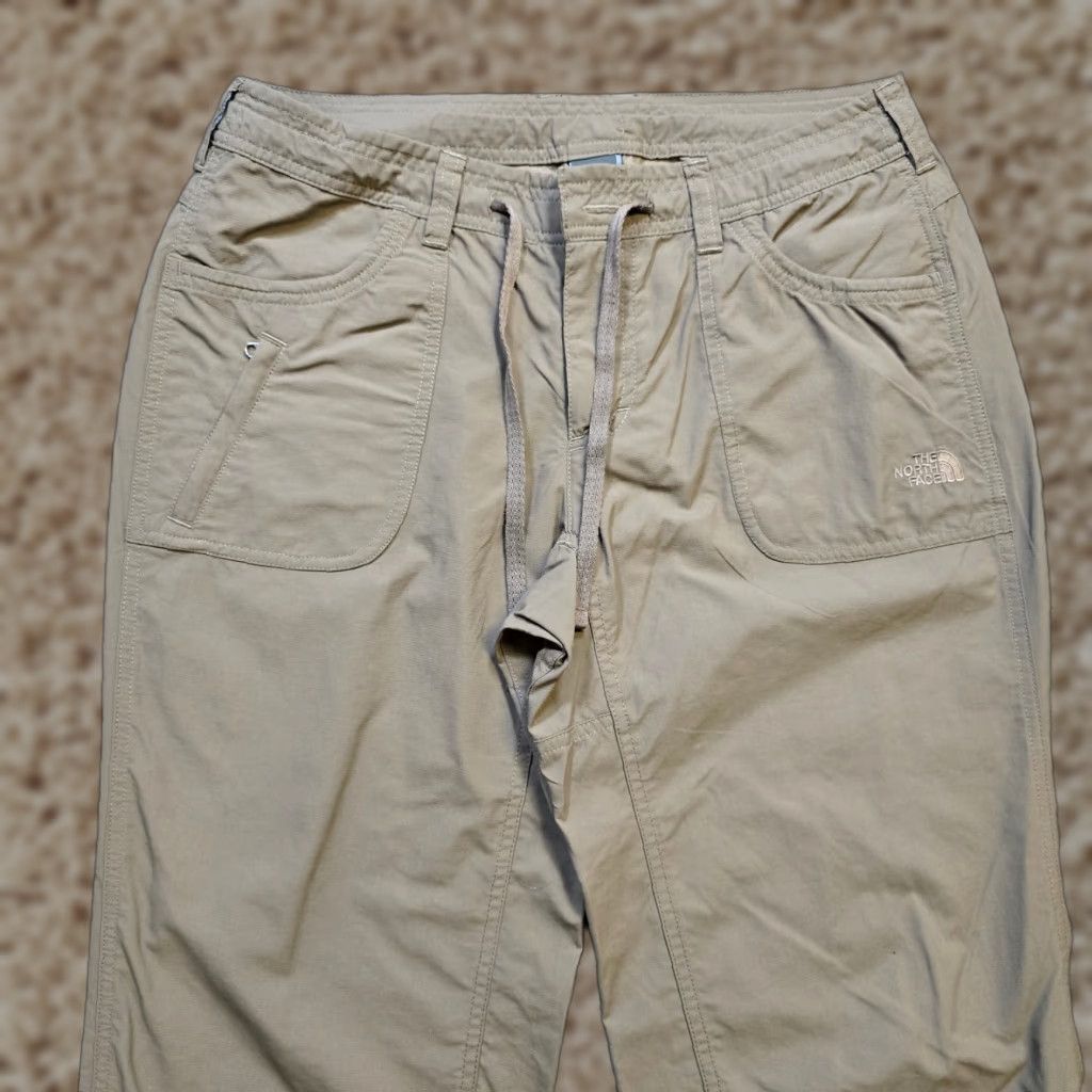 The North Face The North Face Pants Women 8 Gray Rip Stop Pockets Capri Hiking Outdoors Casual Size 30" / US 8 / IT 44 - 1 Thumbnail