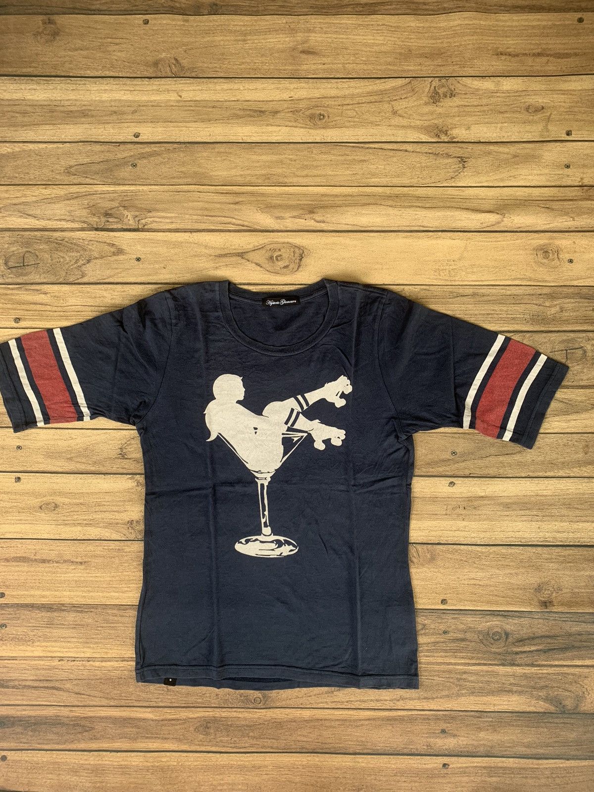 Hysteric Glamour Hysteric glamour women on glas playing roller skate Size M / US 6-8 / IT 42-44 - 1 Thumbnail