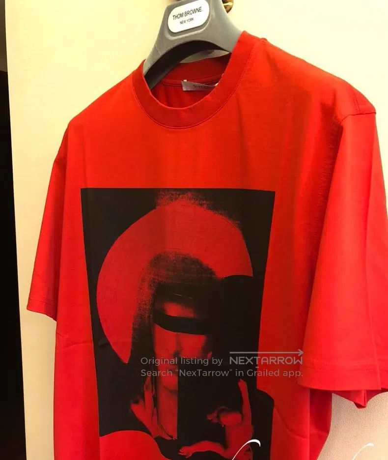 Givenchy Givenchy Mater Red Short Sleeve Size US XS / EU 42 / 0 - 8 Thumbnail