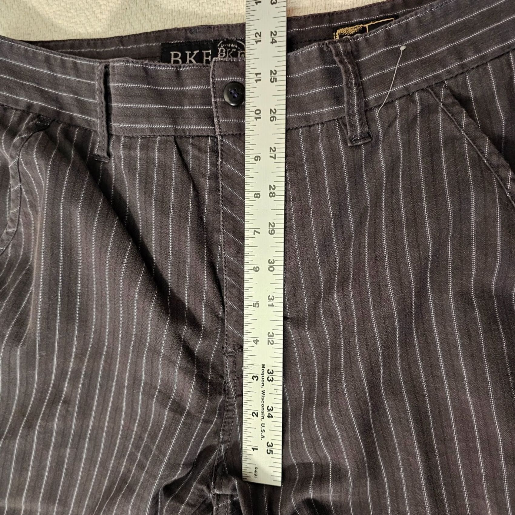 Vintage BKE Casuals Shorts Men 32x23 Gray Stripe Outseam West Coast Slim Korbel Bermuda Casual Short Mens Gray Striped Pattern 90s Outdoor бізнес? Size US 32 / EU 48 - 5 Thumbnail