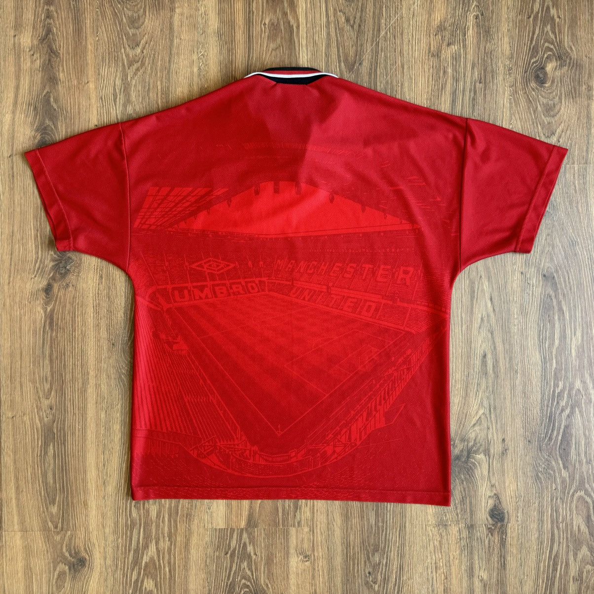 Umbro Manchester United Home football shirt 1994-1995 Jersey Umbro Size US XL / EU 56 / 4 - 5 Thumbnail