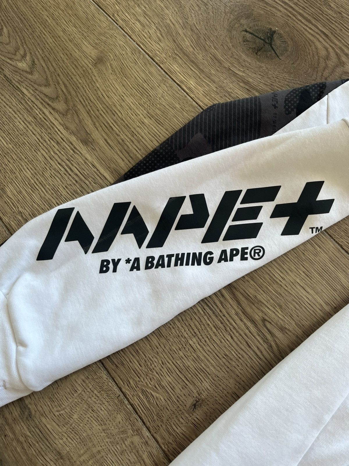 Aape AAPE by A Bathing Ape Half Zip Hoodie Size US S / EU 44-46 / 1 - 4 Thumbnail