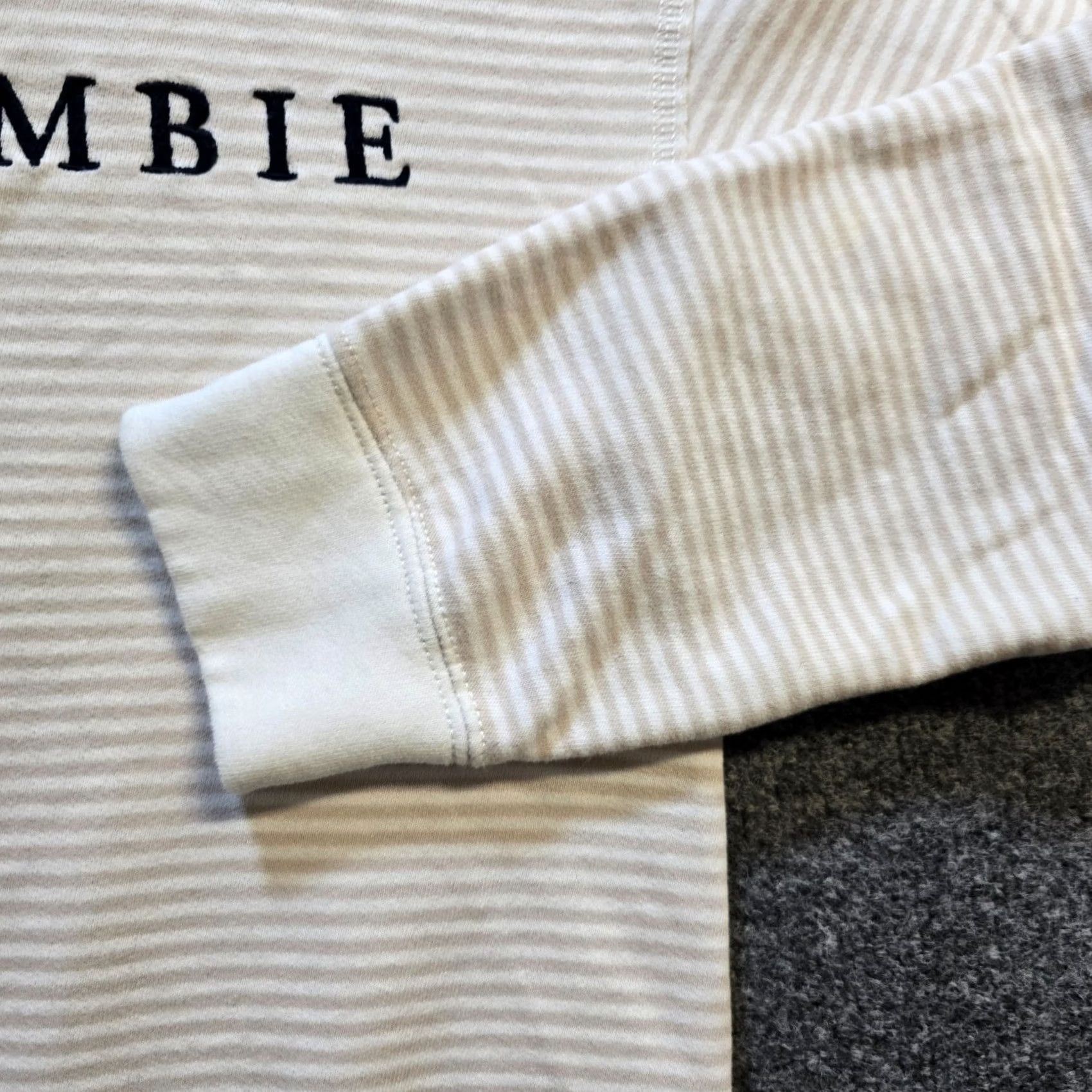 Abercrombie & Fitch Abercrombie & Fitch Sweatshirt Women Small Beige White Striped Logo Lounge Crew Neck Pullover Sweatshirt Size S / US 4 / IT 40 - 5 Thumbnail