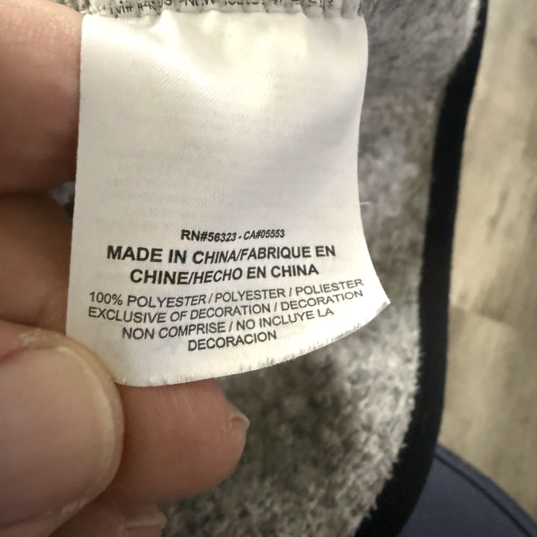 Nike NIKE Therma-Fit Jacket Womens M Gray Knit Full Zip Athleisure Pockets Thumb Holes Athletic Sport Outdoor 806983 Womens Size M / US 6-8 / IT 42-44 - 4 Thumbnail