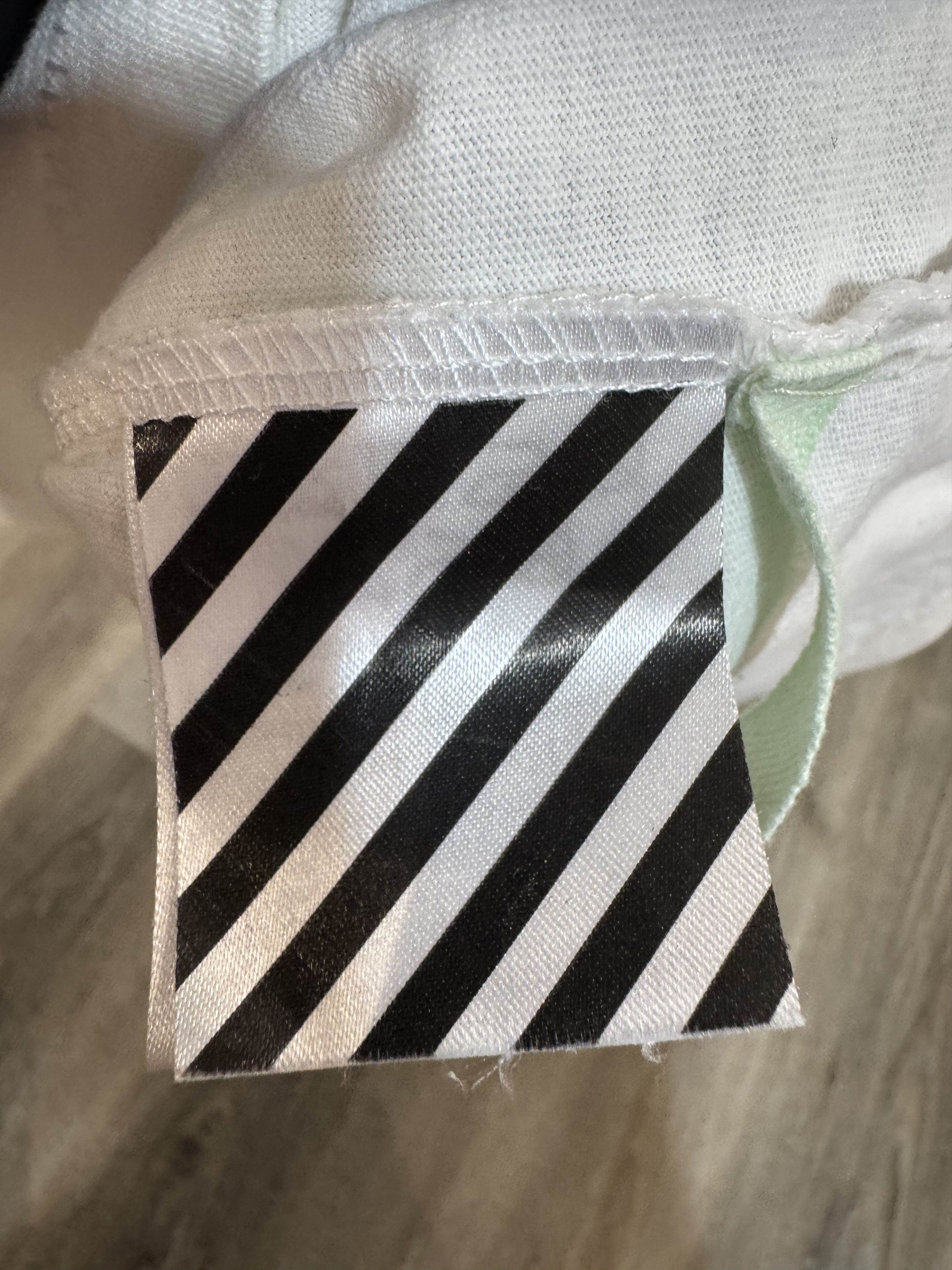 Off-White Off-White by Virgil Albloh, font Charaf Tajer Size US S / EU 44-46 / 1 - 6 Thumbnail