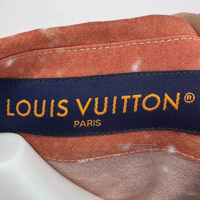 Louis Vuitton Louis Vuitton Alien Silk Shirt Size US M / EU 48-50 / 2 - 7 Thumbnail