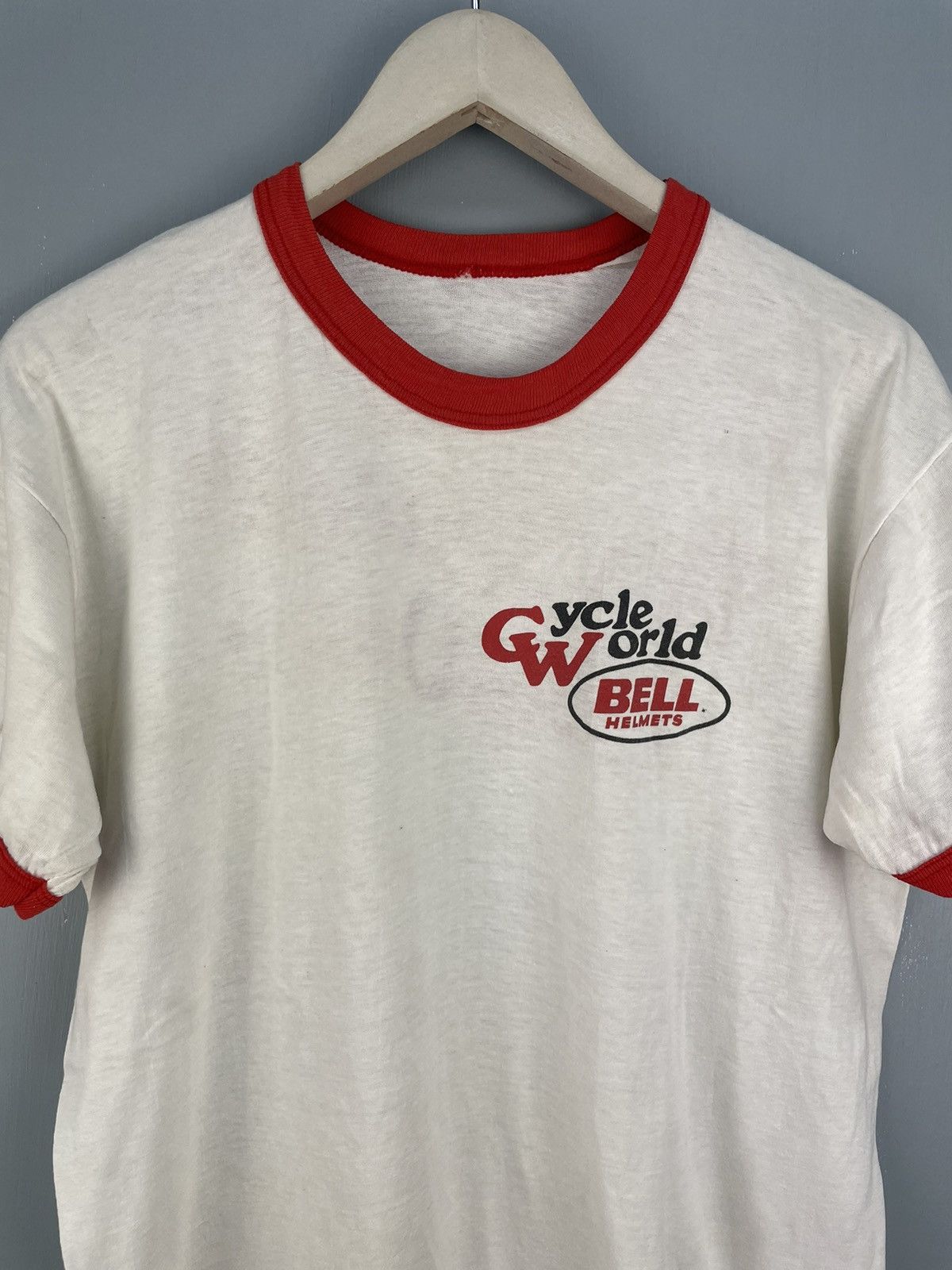 Vintage Vintage 80s Cycle World Bell Helmet ringer t shirt Size US M / EU 48-50 / 2 - 3 Thumbnail