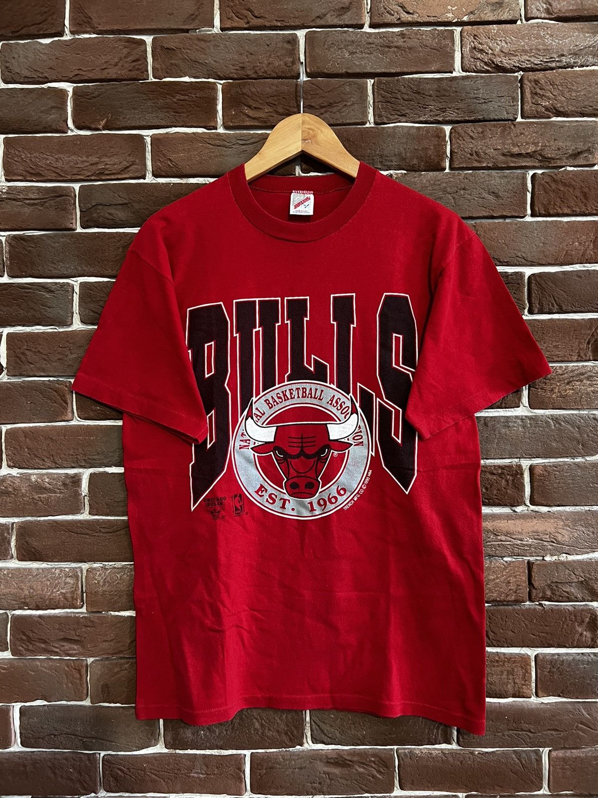 NBA Vintage 1990 Chicago Bulls Basketball NBA Tee Jordan Red L Size US L / EU 52-54 / 3 - 1 Thumbnail