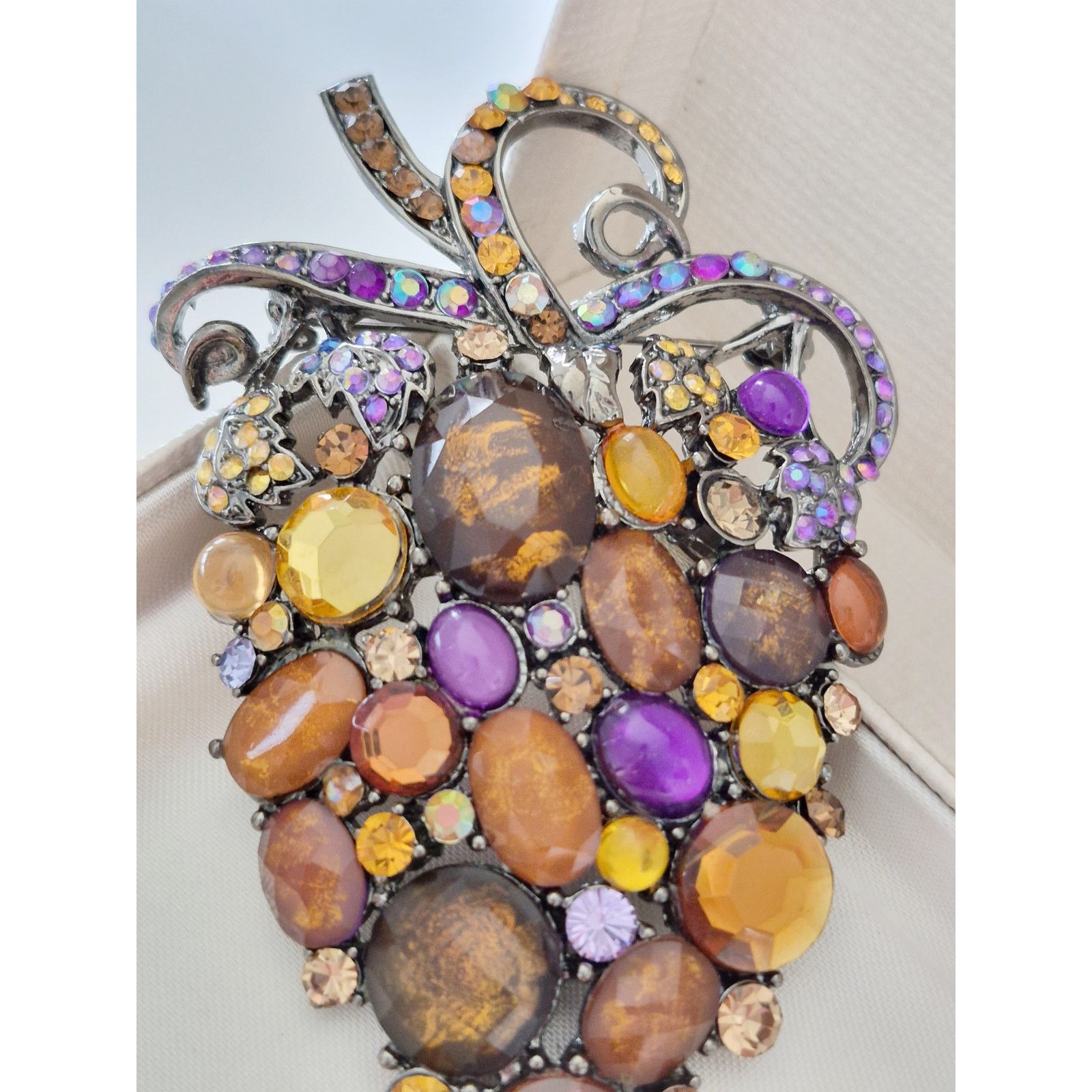 Other Large Grape Multi-color Rhinestone Brooch Size ONE SIZE - 2 Thumbnail