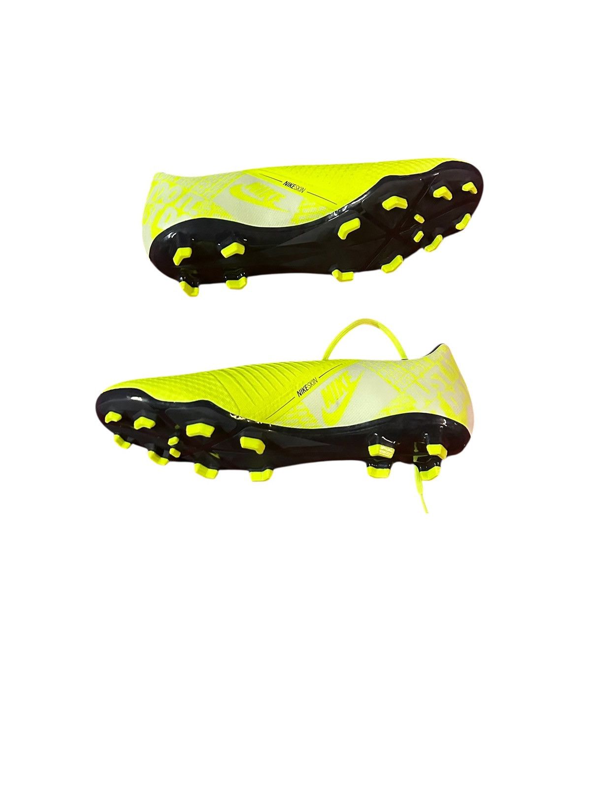Nike Nike Phantom Venom Academy Size US 13 / EU 46 - 3 Thumbnail