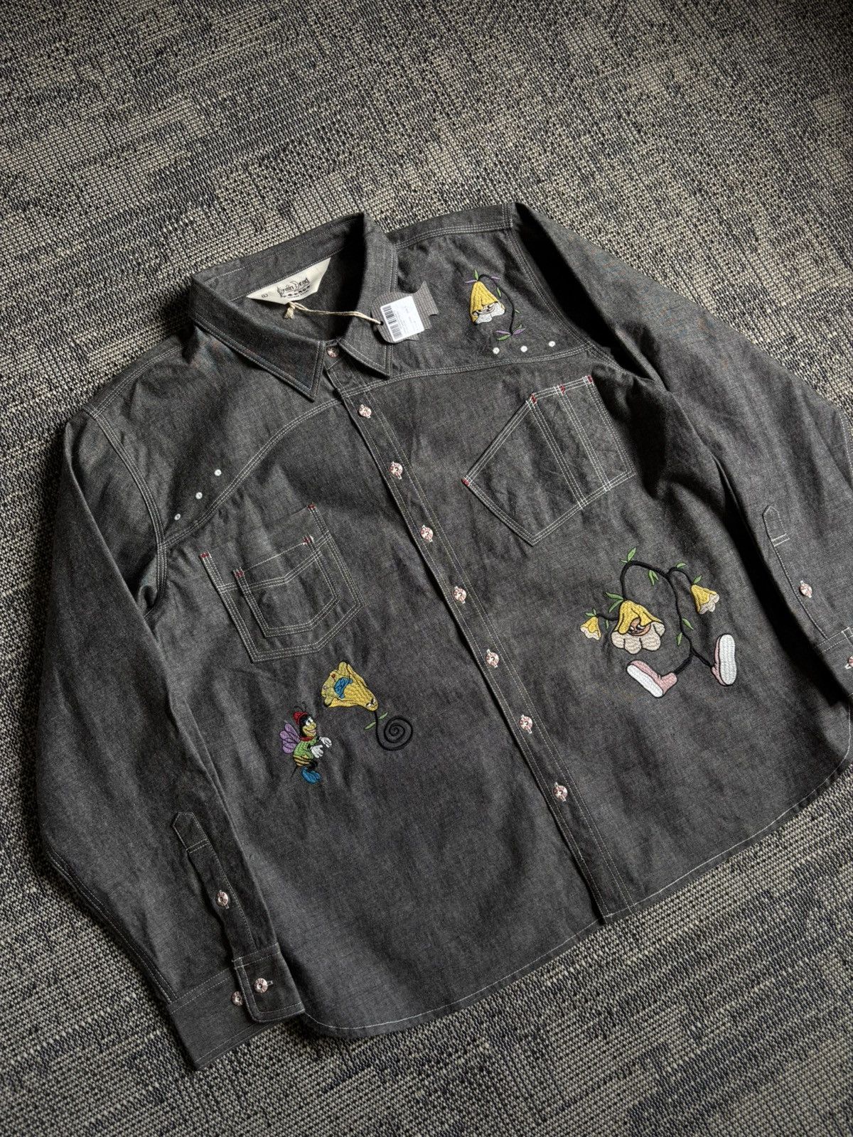 Brain Dead × Gotcha BRAIN DEAD GARDEN PARTY CHAMBRAY BUTTON UP DENIM SHIRT Size US L / EU 52-54 / 3 - 3 Thumbnail