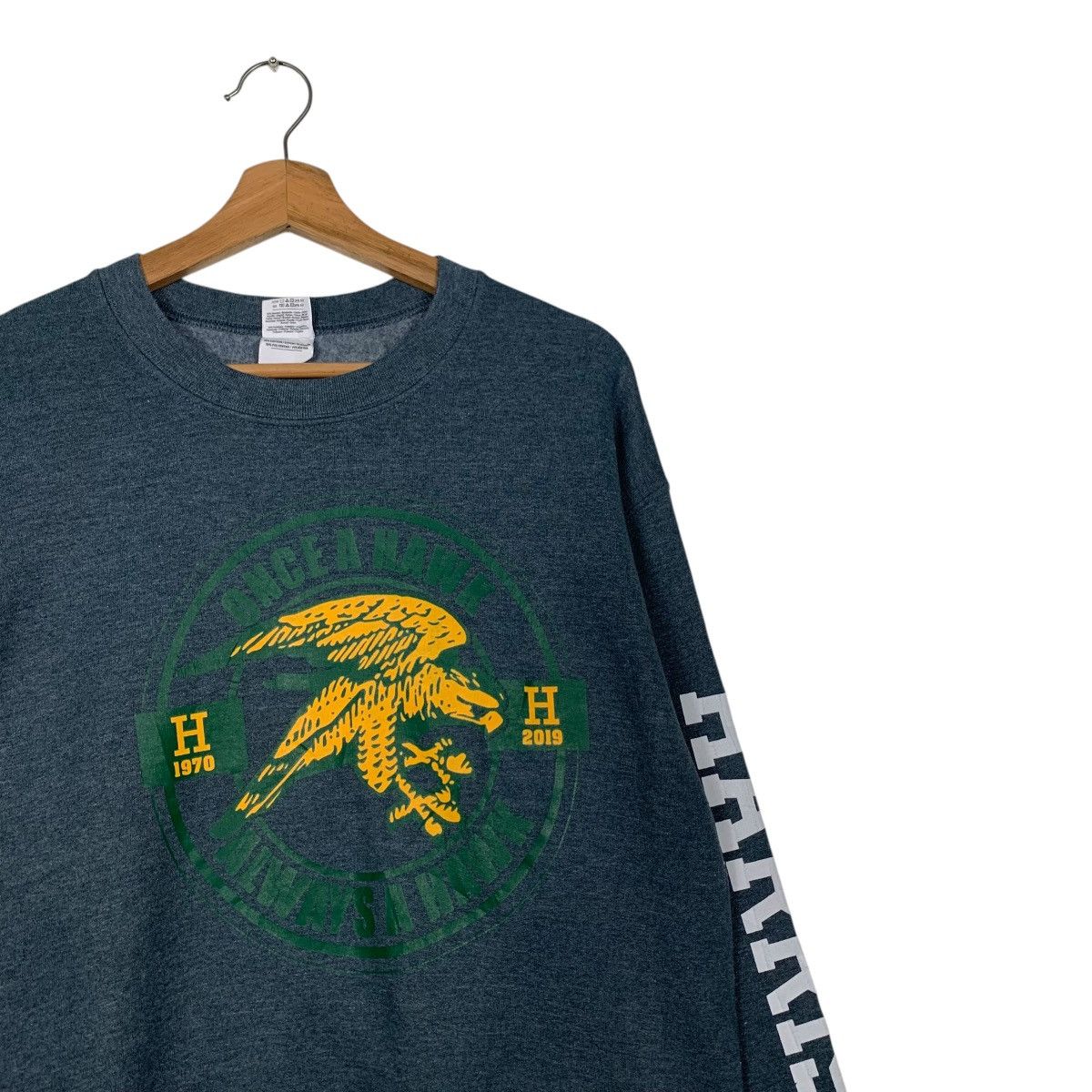 Gildan HARRISON Hawk Graphic Crewneck Sweatshirt #2420-C108 Size US M / EU 48-50 / 2 - 5 Thumbnail