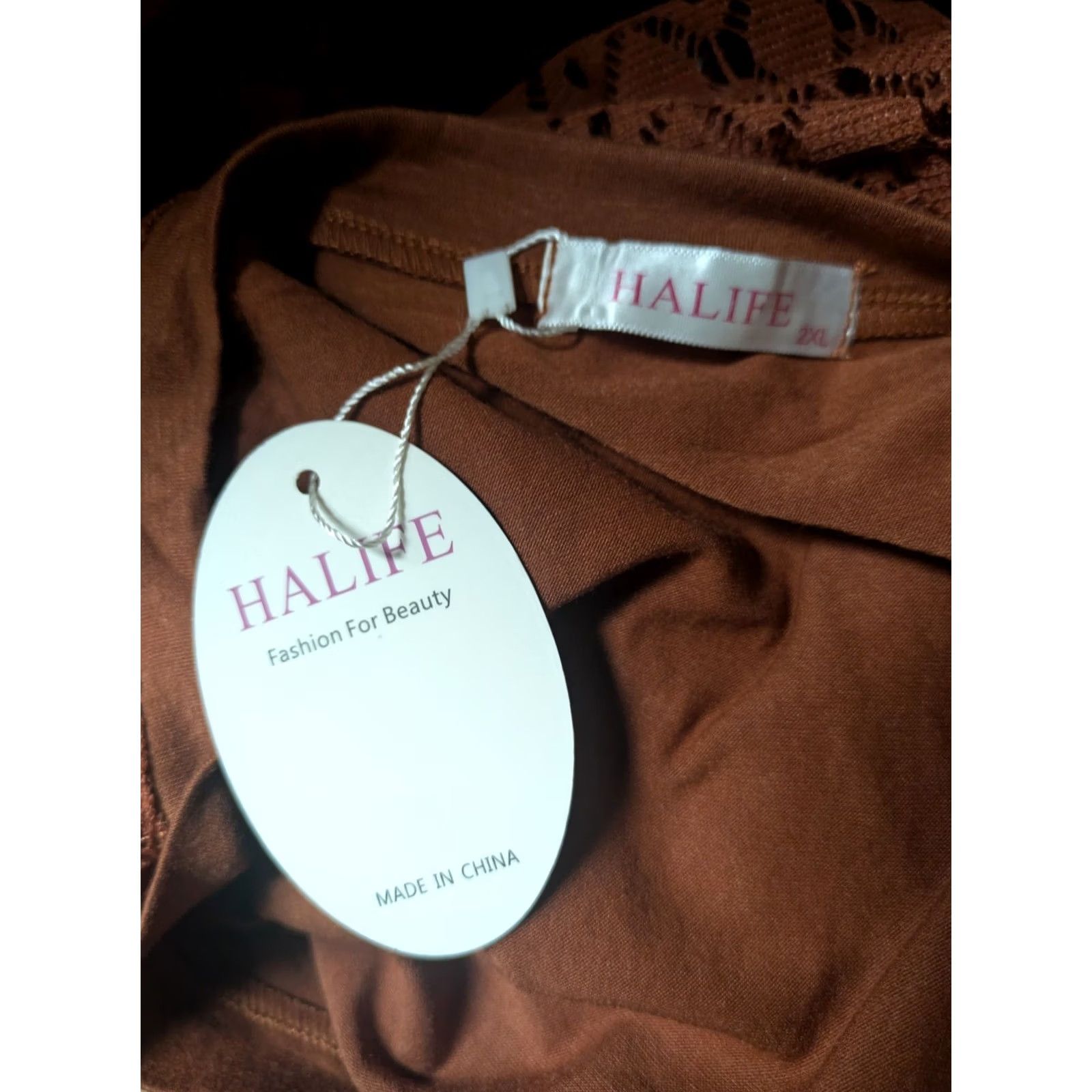 Alife VINTAGE Halife Womens Long Sleeve Shirt Lace Sleeves Blouse Rust Brown NEW NWT 2XL Rayon 2XL Womens Blouse Long Sleeve Crew Neck Lace Bodice Brown Size XXL / US 16-18 / IT 52-54 - 4 Thumbnail